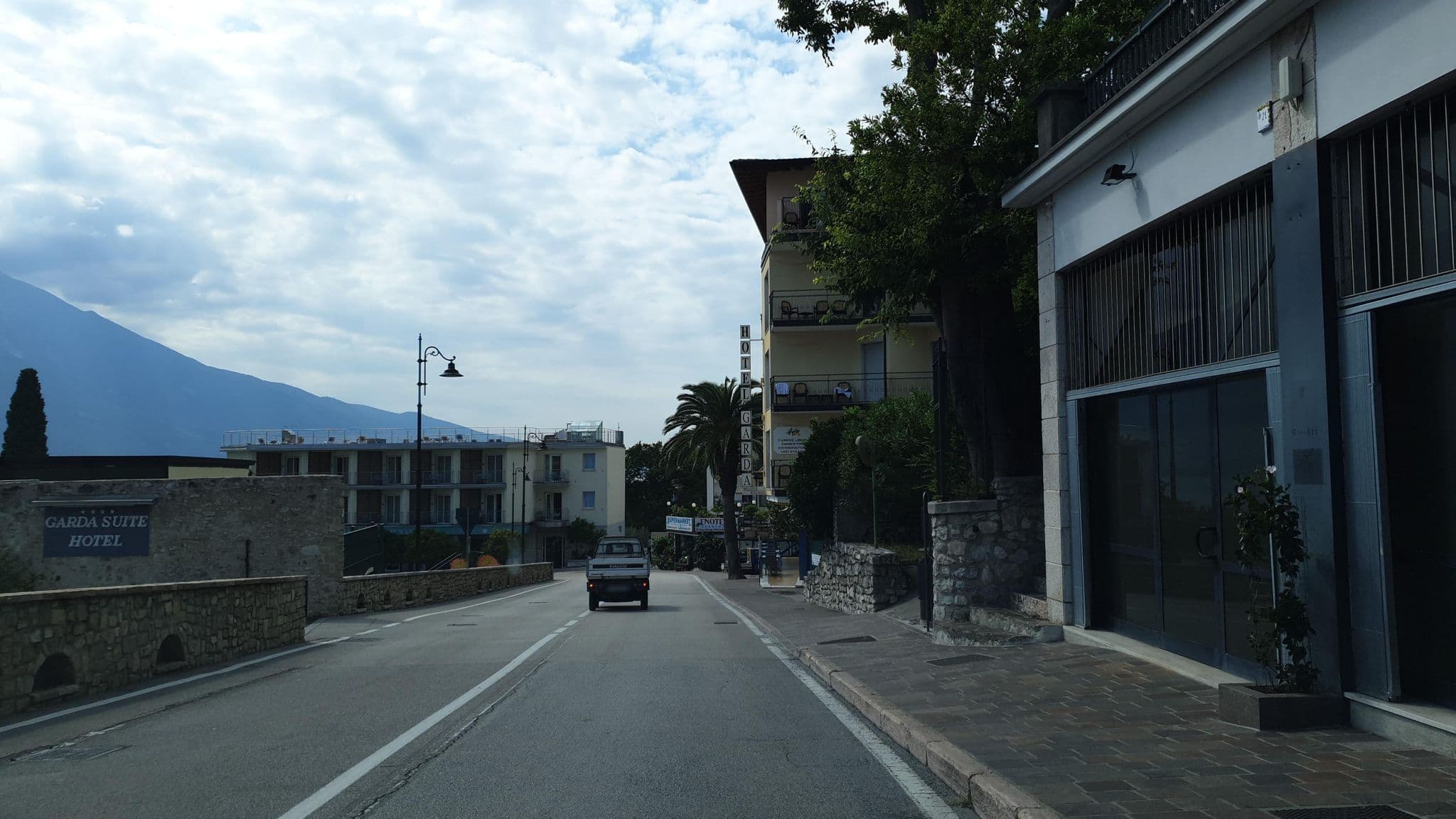 Street view near Garda Suite Hotel, Limone sul Garda — © jopparn (CC BY-SA · Mapillary)
