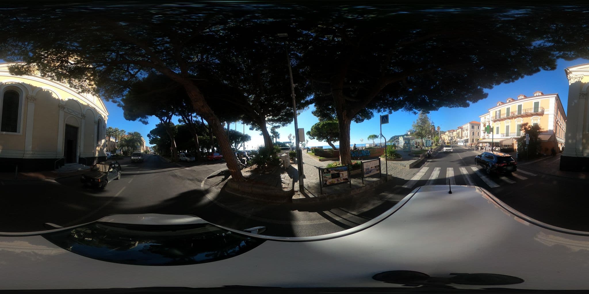 Street view near Le Camere della Nonna, Diano Marina — © LucianoC63 (CC BY-SA · Mapillary)