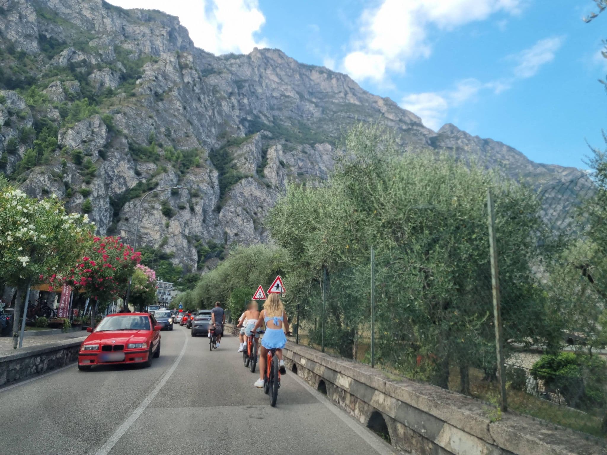 Street view near Sorriso, Limone sul Garda — © dsmm (CC BY-SA · Mapillary)