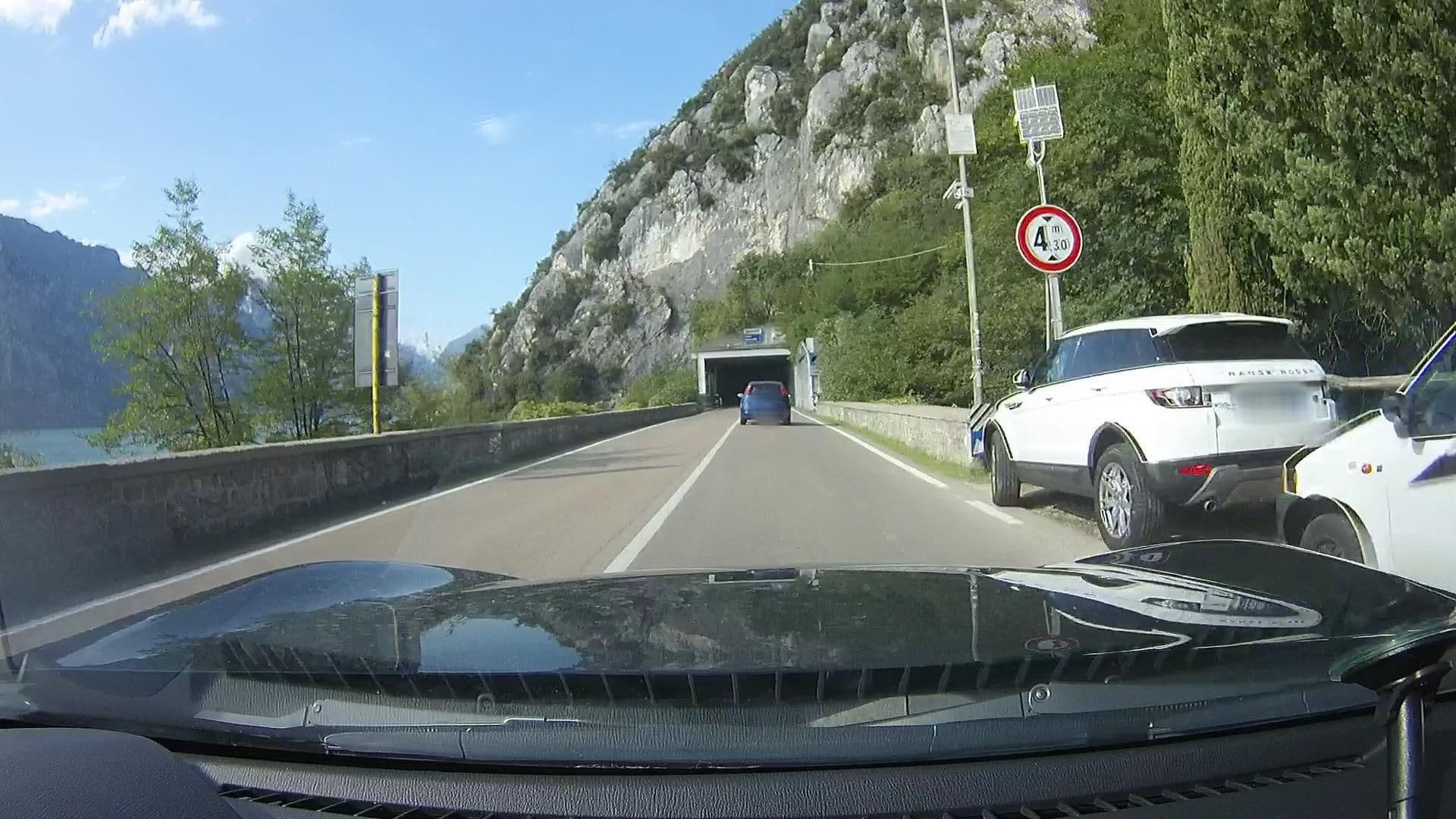 Street view near Wild camping spot, Limone sul Garda — © joachim_mueller (CC BY-SA · Mapillary)