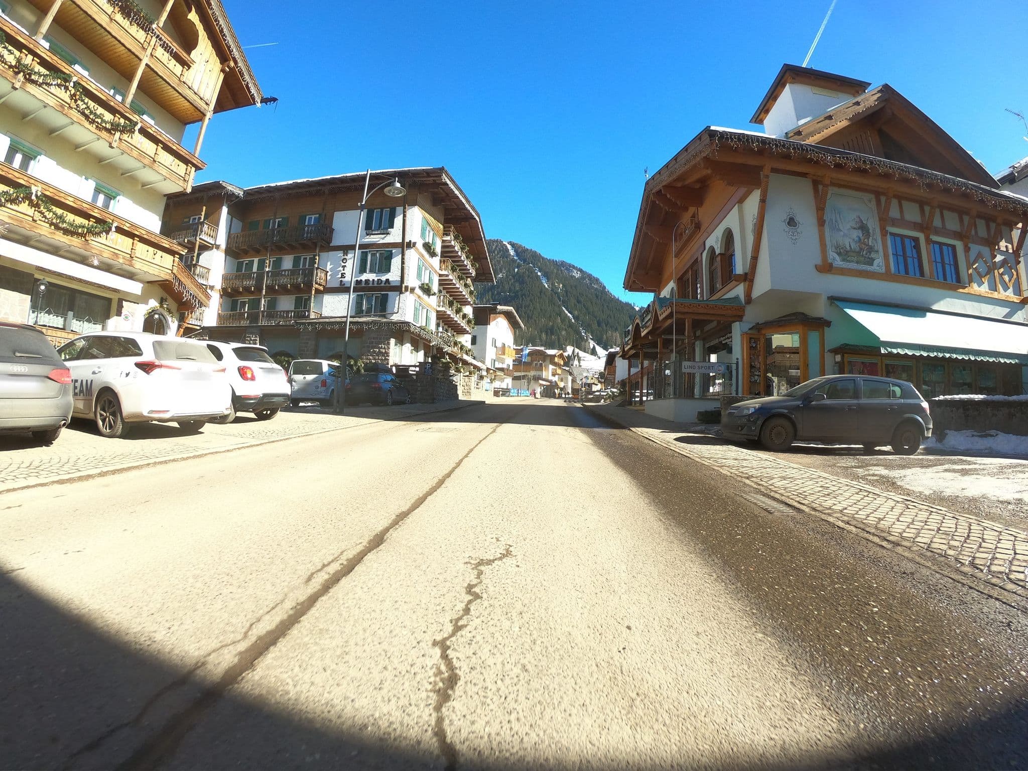 Street view near Hotel Meida, Pozza di Fassa — © chrisbeddow (CC BY-SA · Mapillary)
