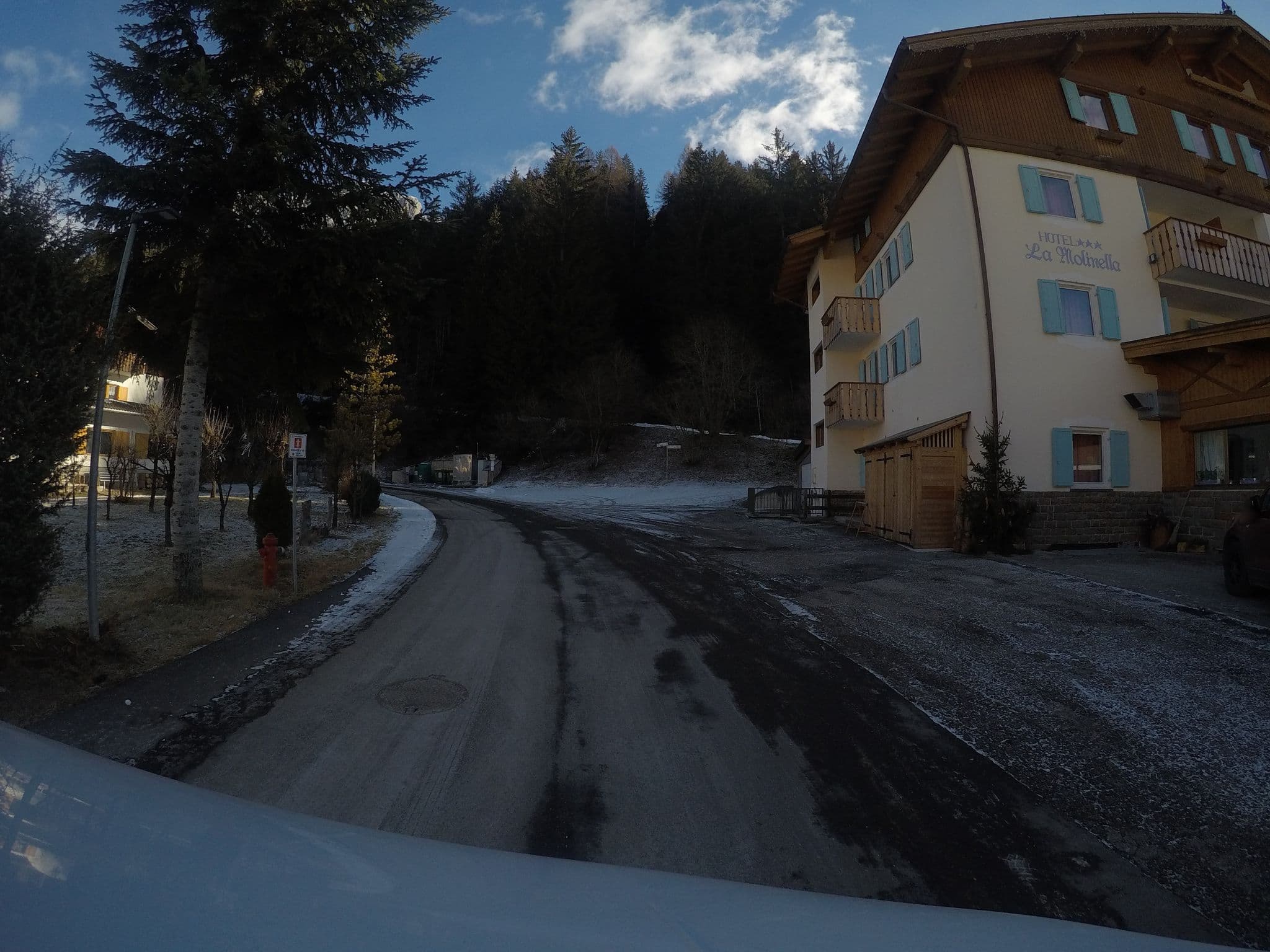 Street view near Hotel La Molinella, Vigo di Fassa — © chrisbeddow (CC BY-SA · Mapillary)