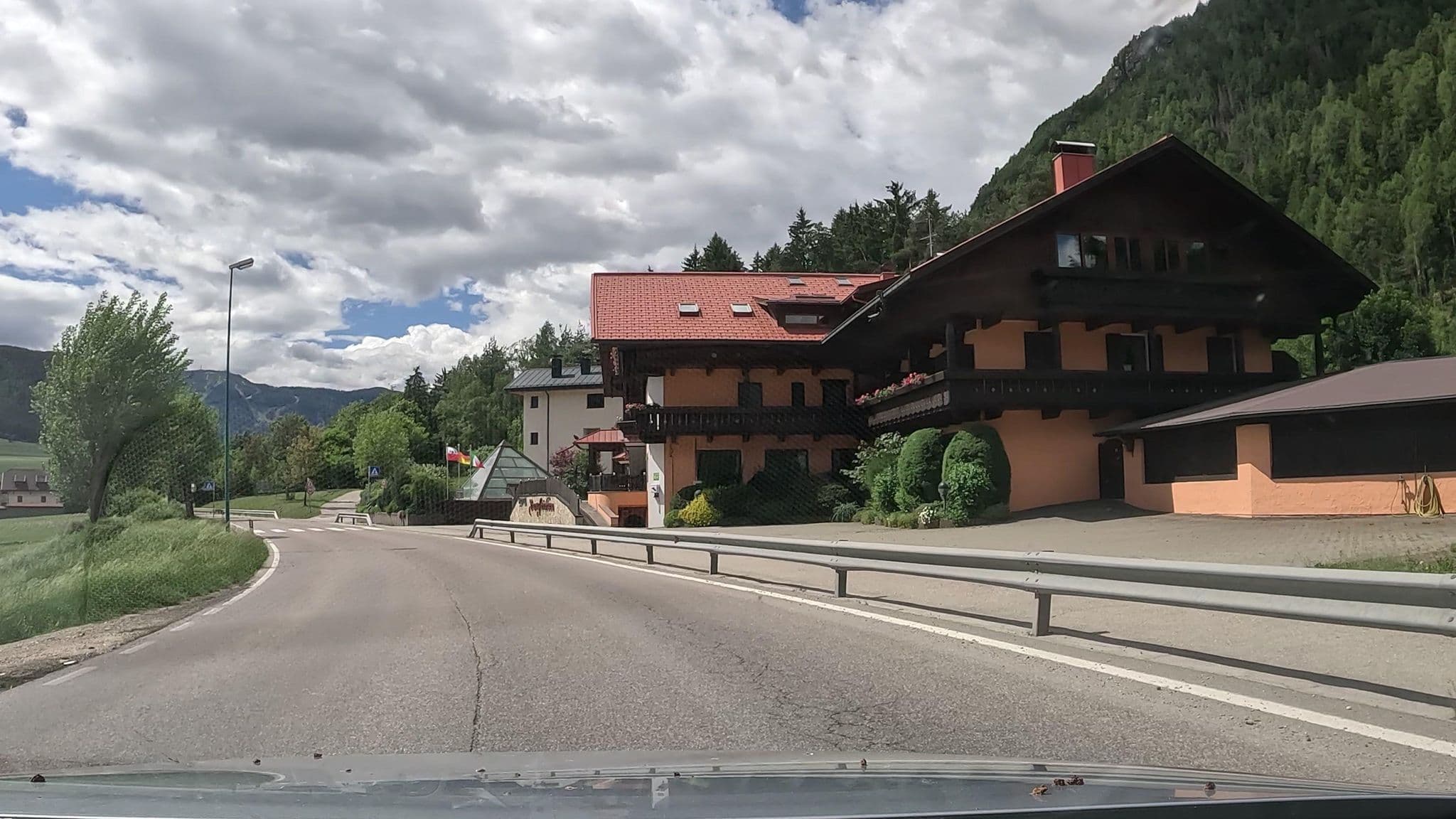 Street view near Hotel Burgfriede, Gais — © stefanro74 (CC BY-SA · Mapillary)