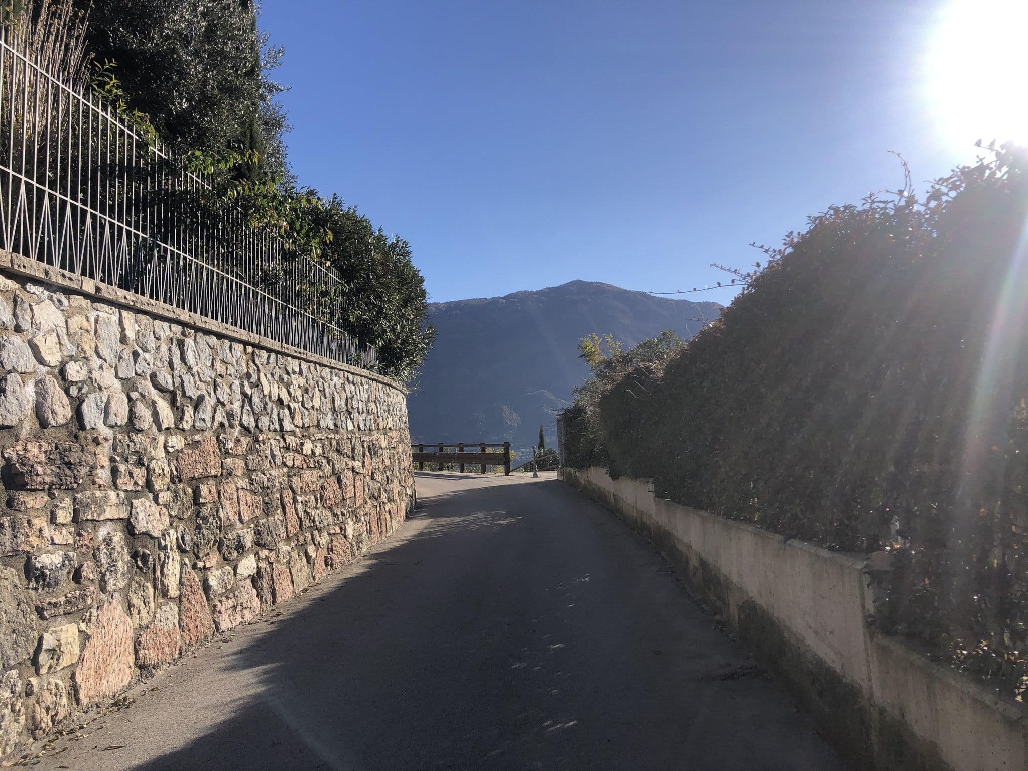 Street view near Arcolive, Arco — © mich74 (CC BY-SA · Mapillary)