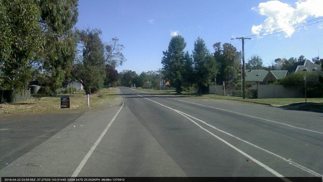 Street view near Pyrenees Hotel, Beaufort — © bob3bob3 (CC BY-SA · Mapillary)