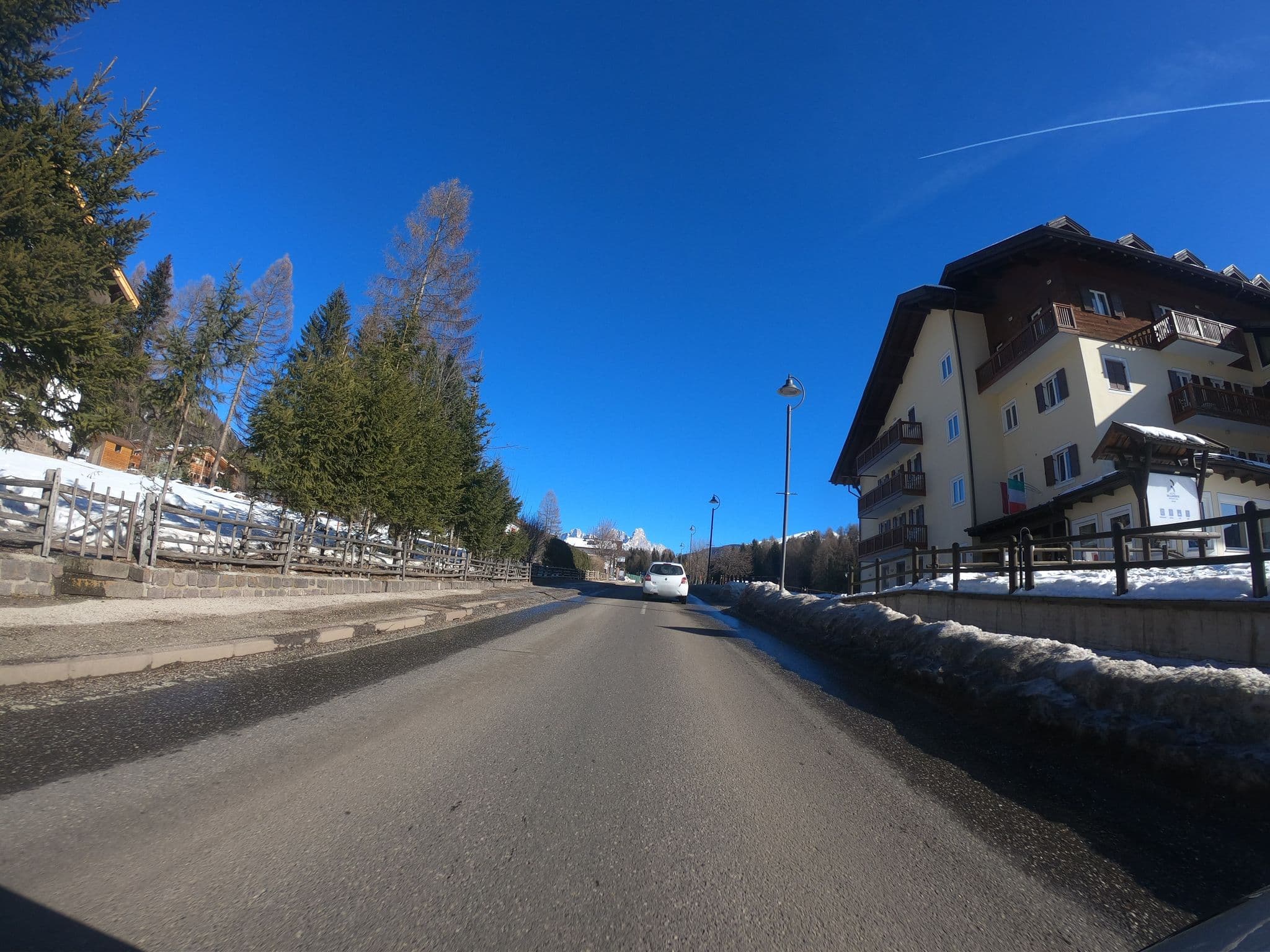 Street view near Hotel Bellamonte, Predazzo — © chrisbeddow (CC BY-SA · Mapillary)