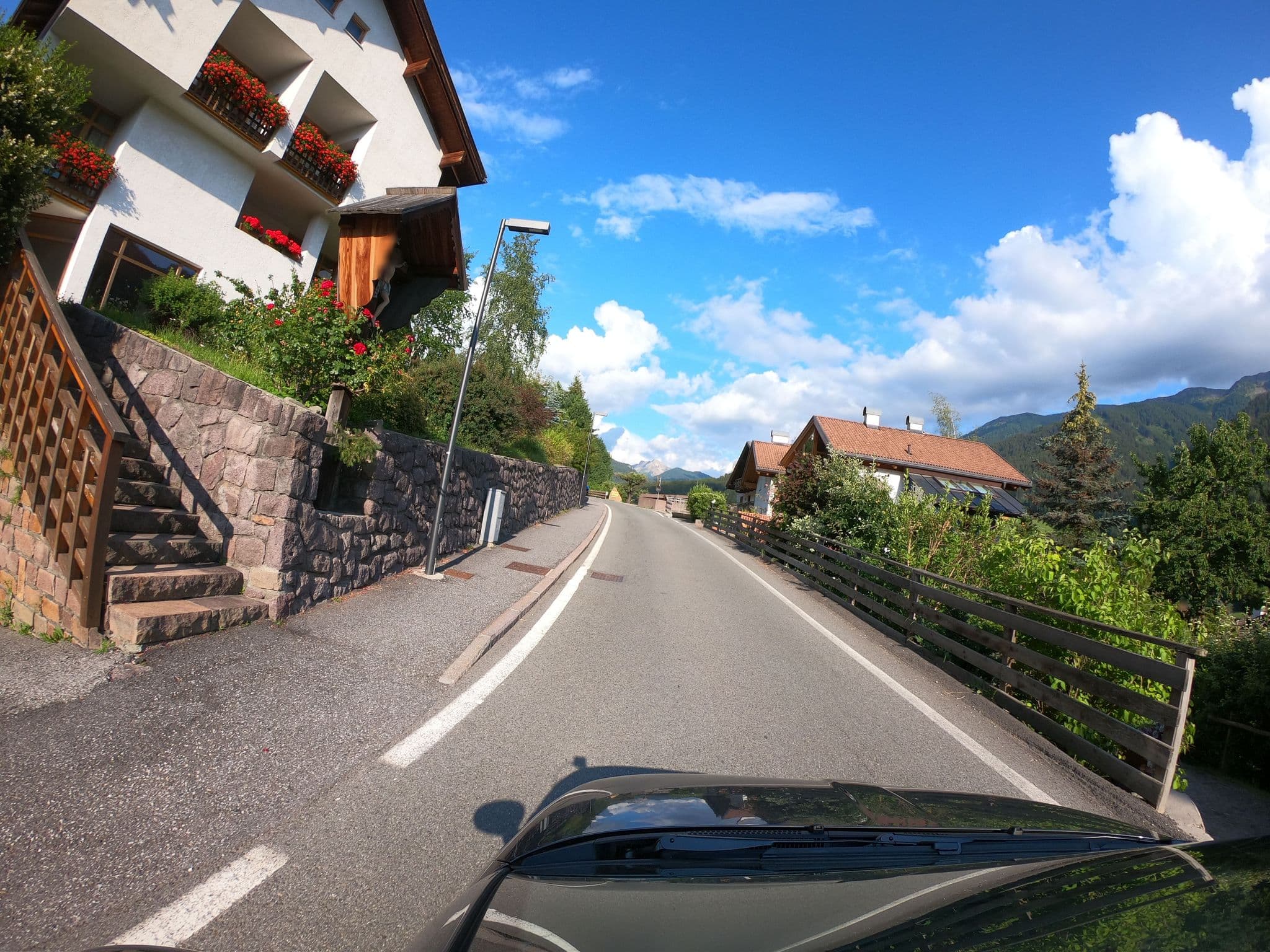 Street view near living Puez, Funes - Villnoess — © asturksever (CC BY-SA · Mapillary)