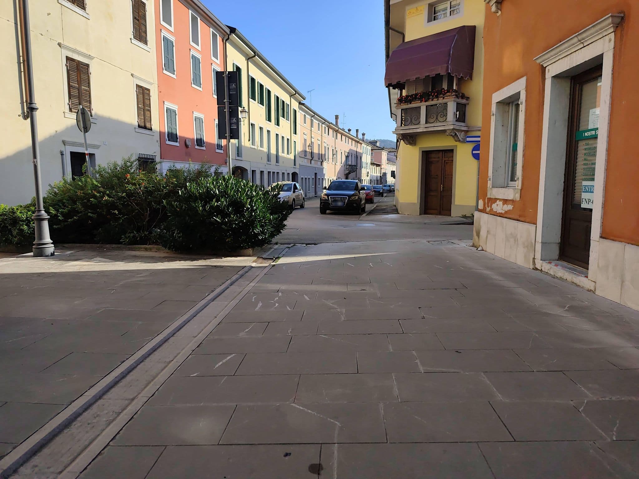 Street view near BattistiCastel, Gradisca d'Isonzo — © Duro (CC BY-SA · Mapillary)