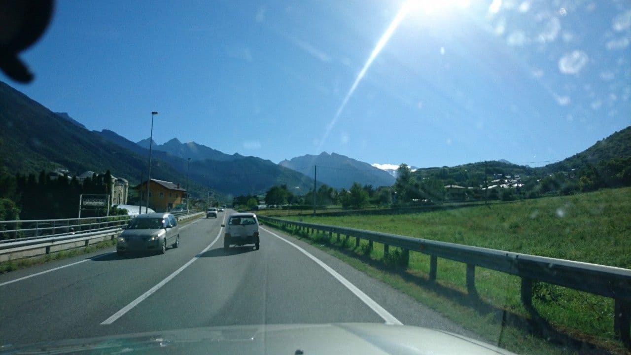 Street view near Résidence Eden Park, Saint Maurice — © voschix (CC BY-SA · Mapillary)