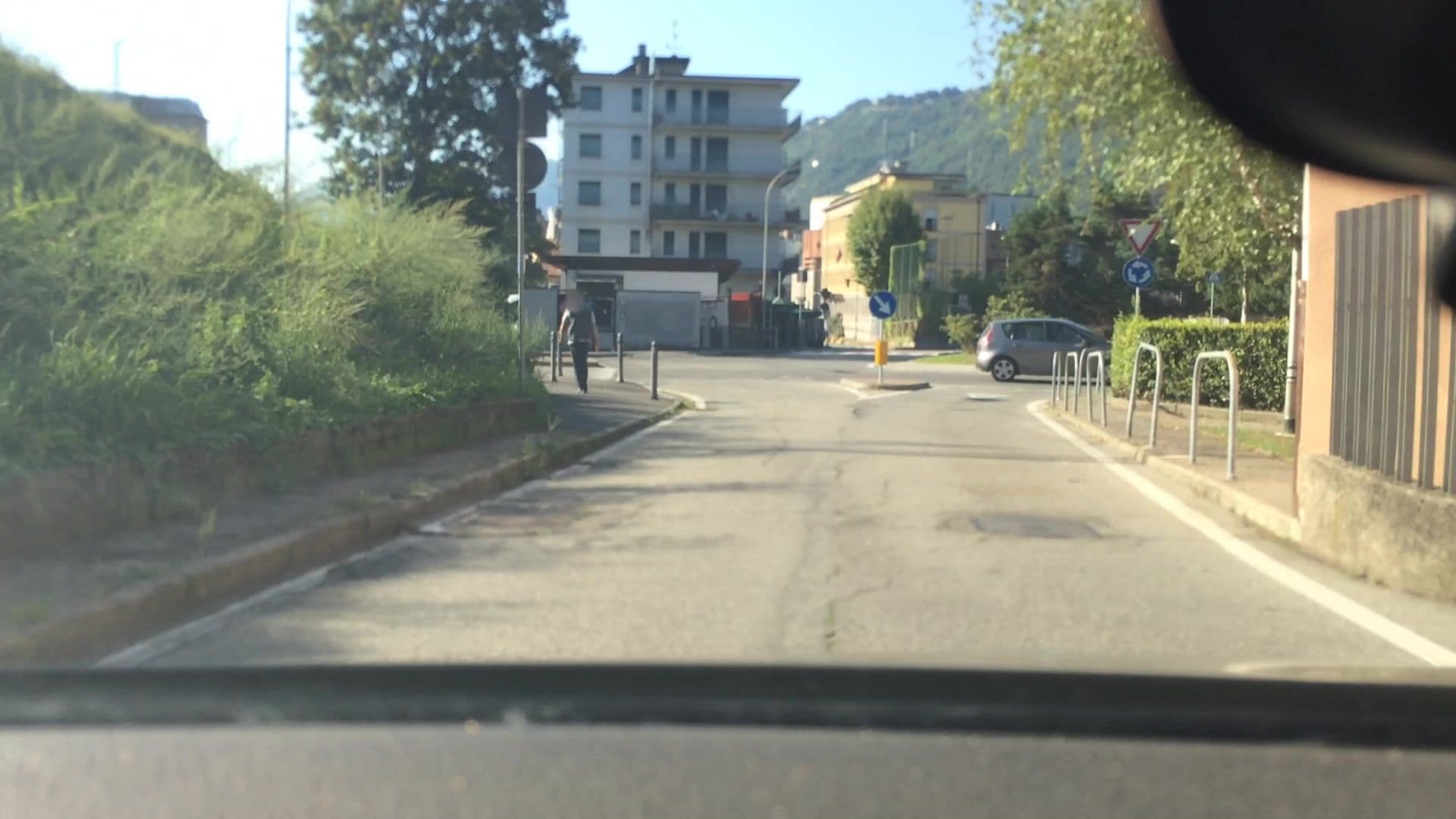 Street view near Asterisco, Como — © lvl5 (CC BY-SA · Mapillary)