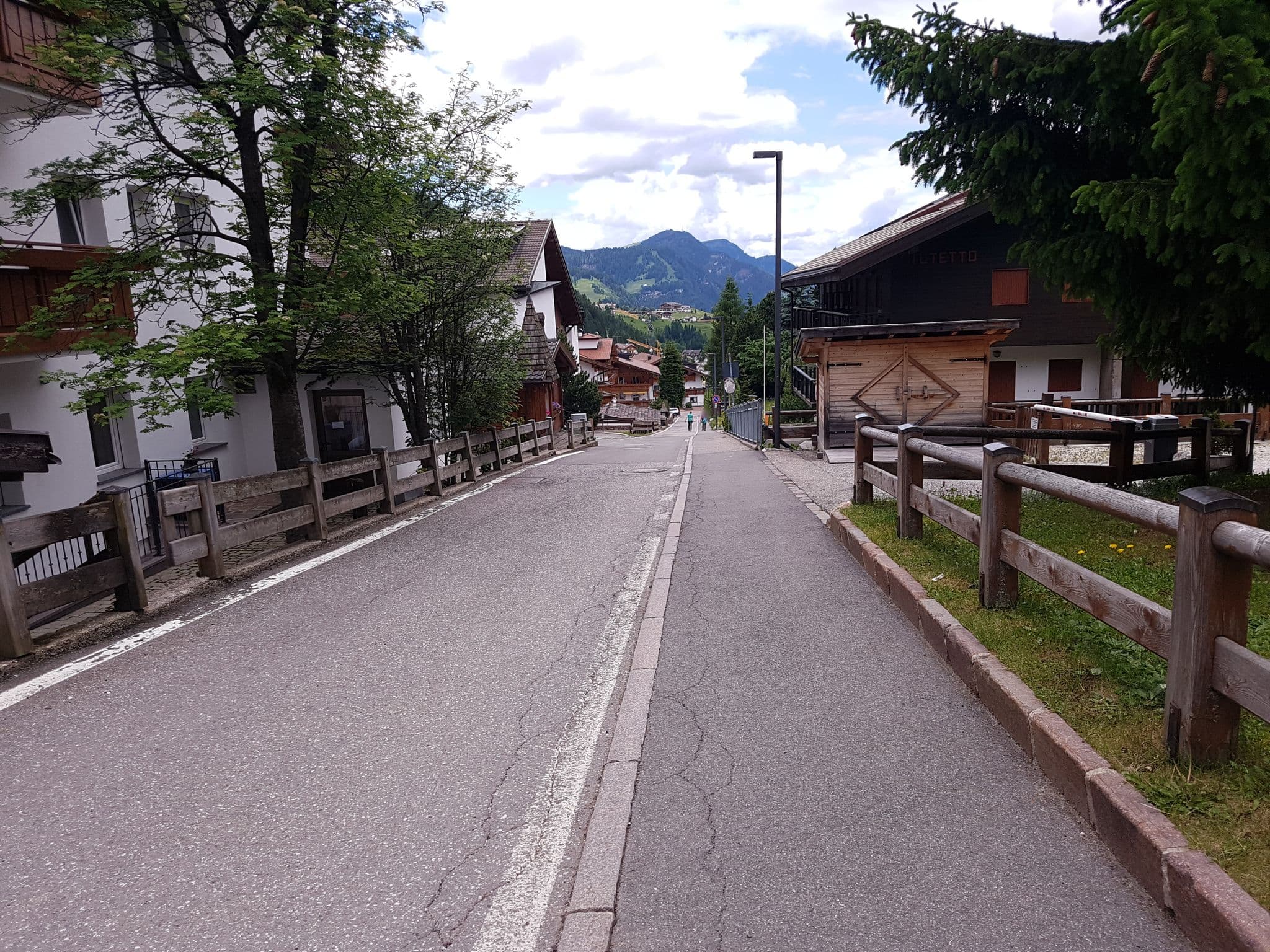 Street view near Hotel B&B Mezdi, Selva — © dsmm (CC BY-SA · Mapillary)