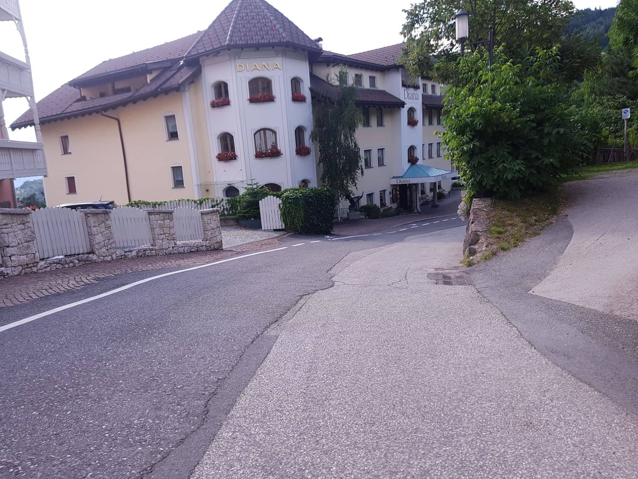 Street view near Eden Appartments, Siusi