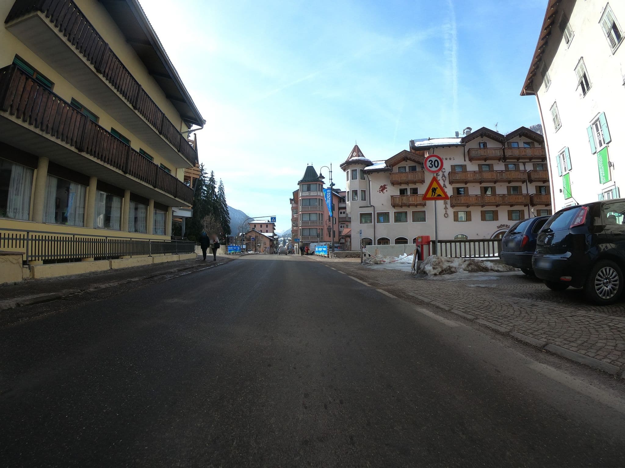 Street view near Hotel Moena, Moena — © chrisbeddow (CC BY-SA · Mapillary)