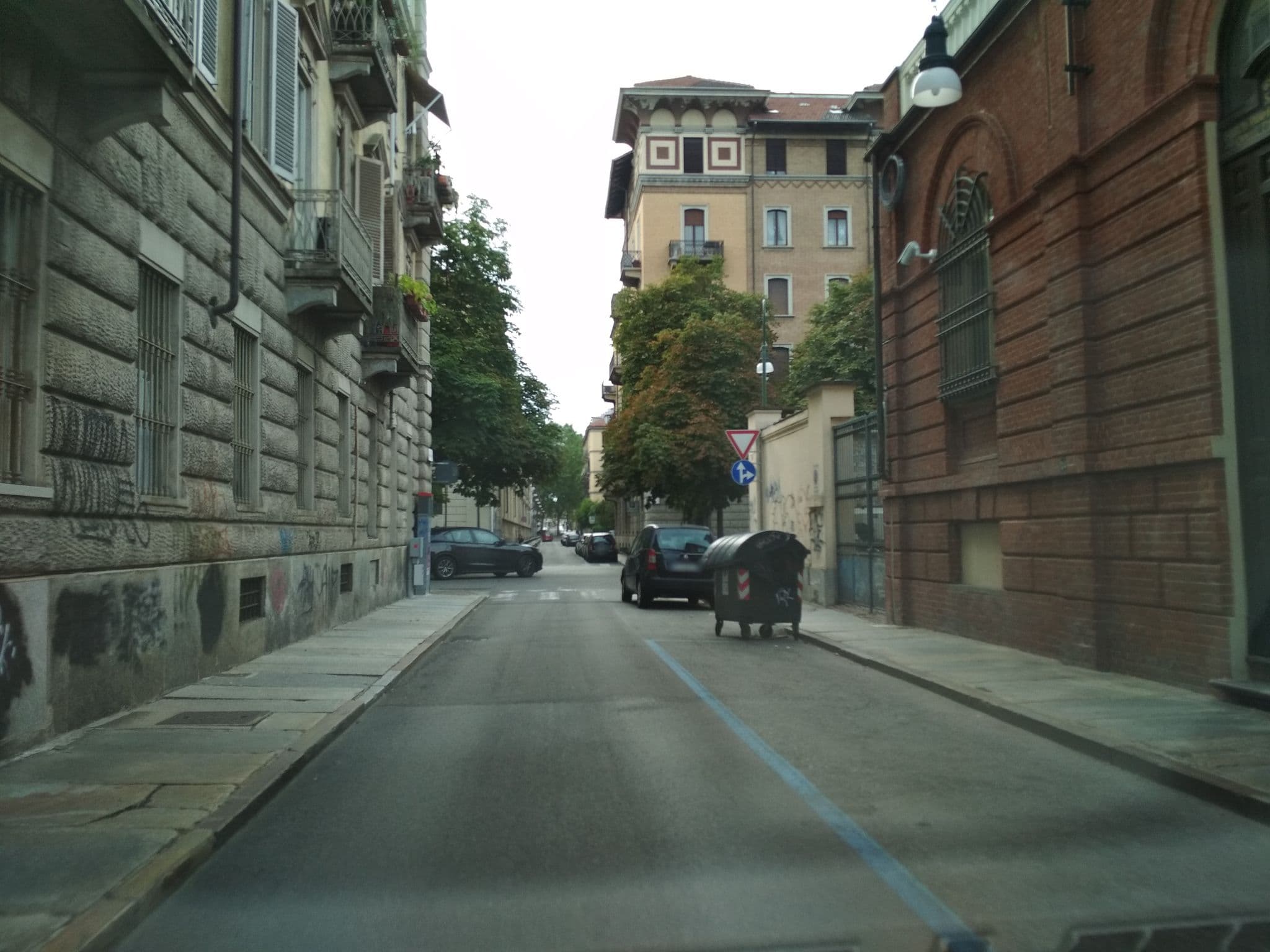 Street view near Albergo Antico Distretto, Quadrilatero — © feddar (CC BY-SA · Mapillary)