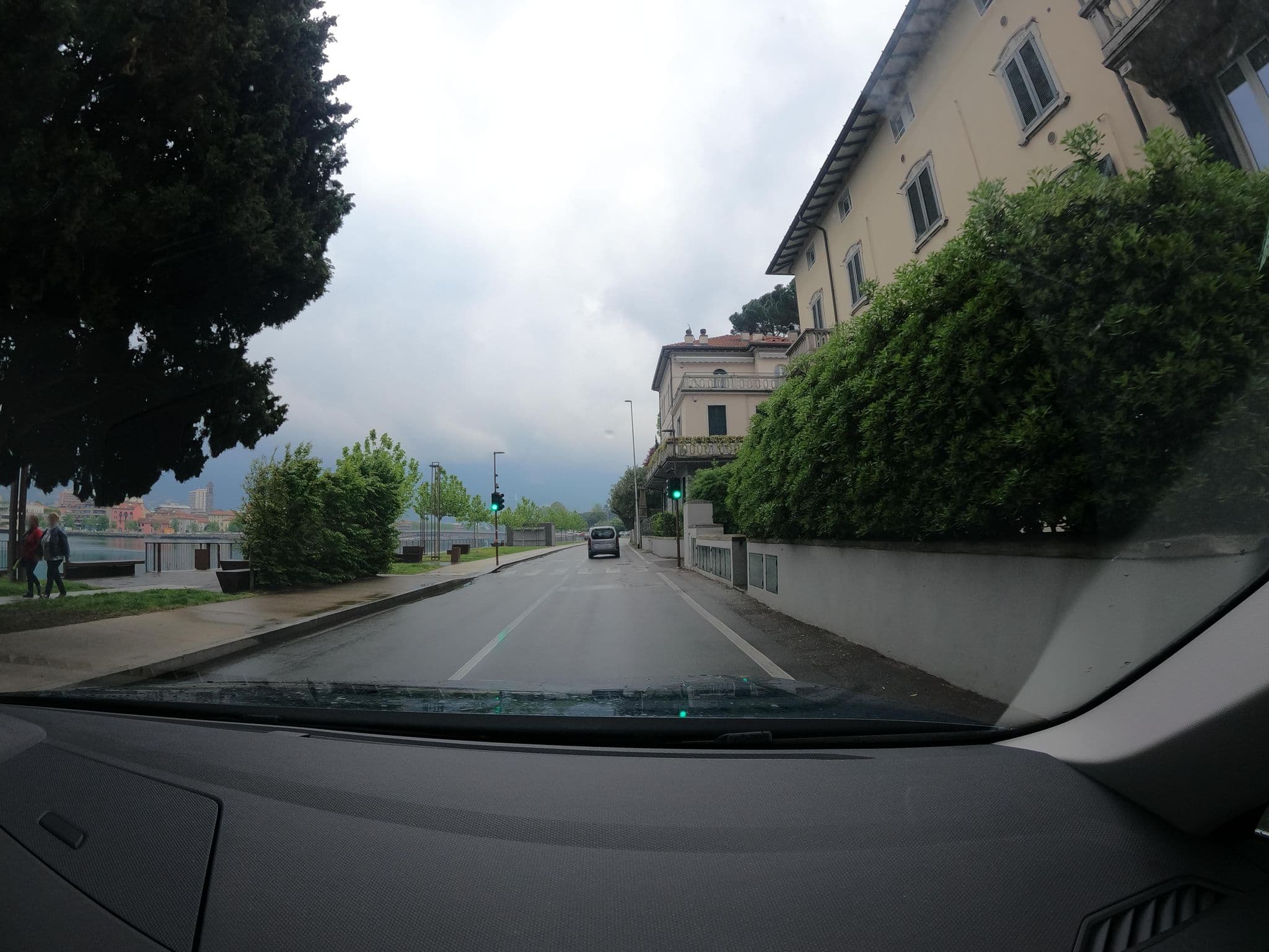 Street view near I Bravi, Malgrate — © borovac (CC BY-SA · Mapillary)