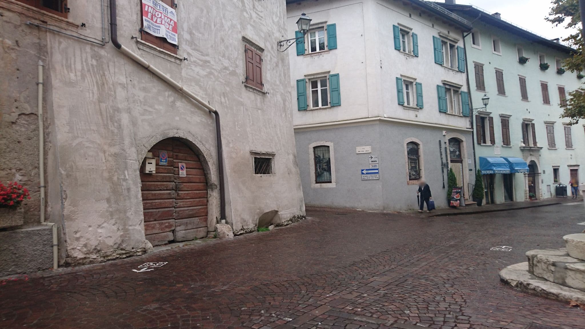Street view near La Casa sul Brenta, Borgo Valsugana — © voschix (CC BY-SA · Mapillary)