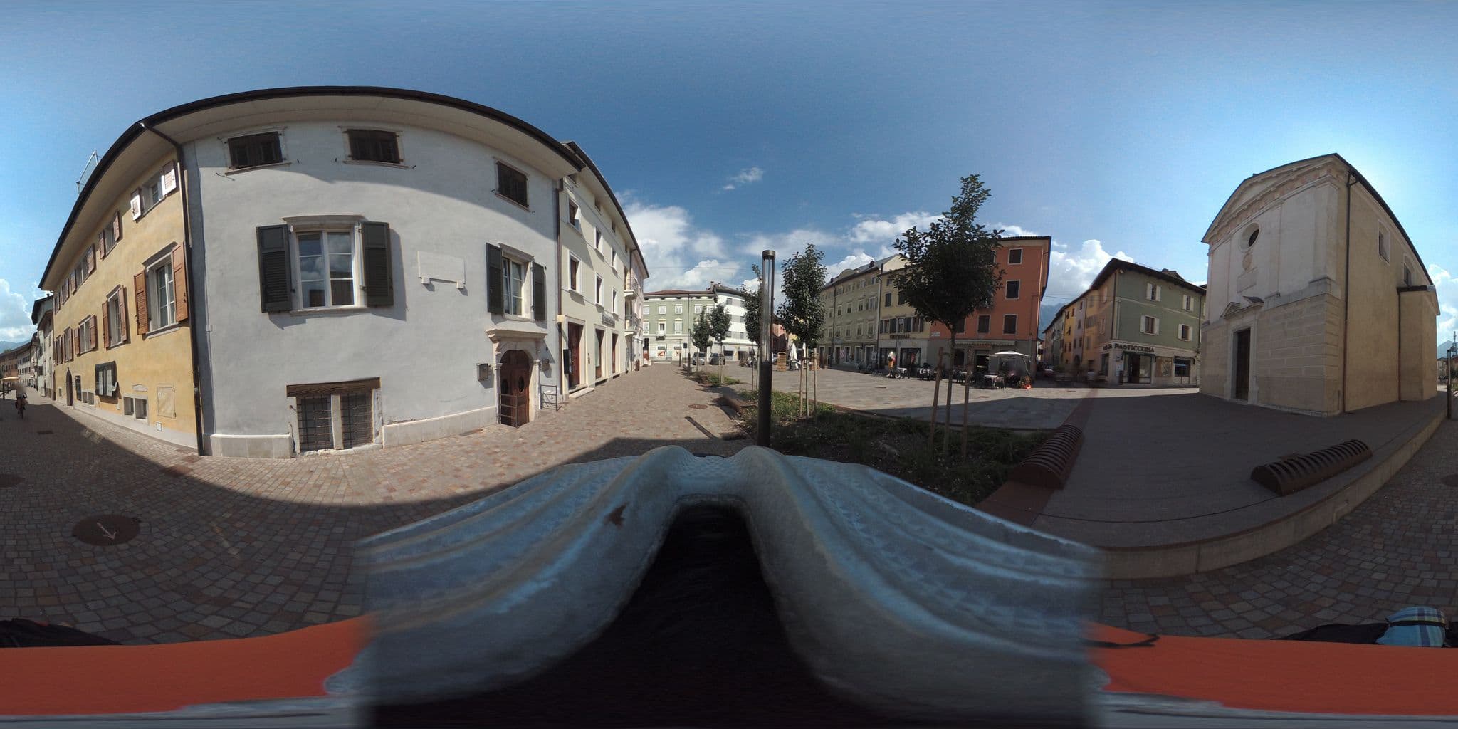 Street view near Piccola Venezia, Borgo Valsugana — © giubar (CC BY-SA · Mapillary)