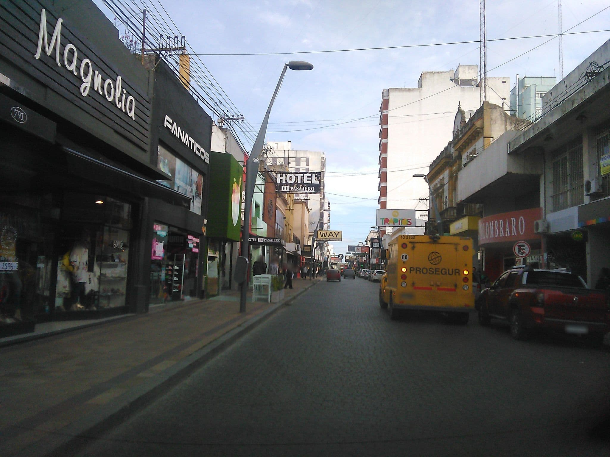 Street view near Hotel El pasajero (2 estrellas), Tandil