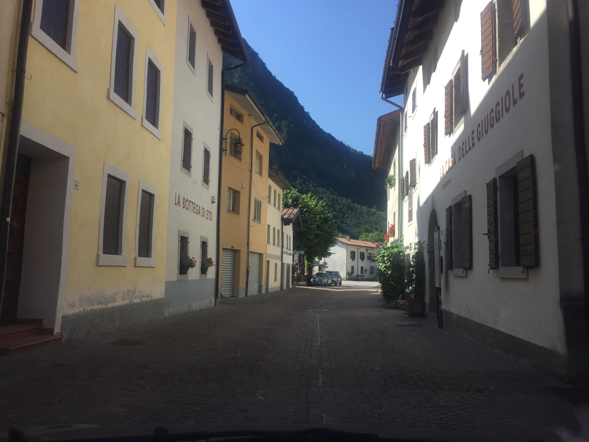 Street view near Casa delle Giuggiole, Pontebba — © igorzo (CC BY-SA · Mapillary)
