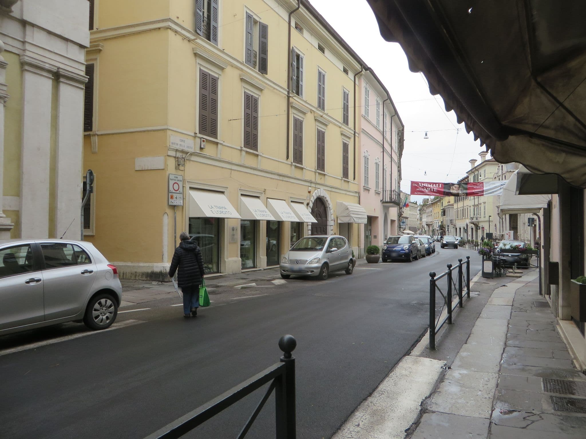 Street view near Albergo La Svolta, Brescia — © lary_fede (CC BY-SA · Mapillary)