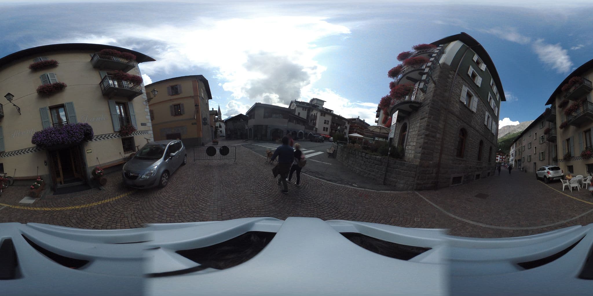 Street view near Albergo Daniele, Bormio — © giubar (CC BY-SA · Mapillary)