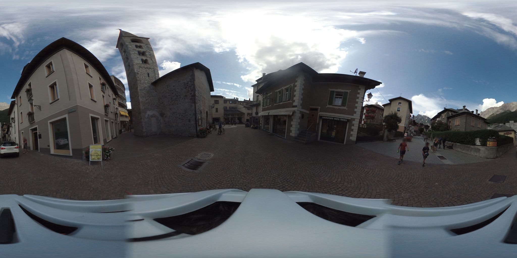 Street view near Hotel San Vitale, Bormio — © giubar (CC BY-SA · Mapillary)