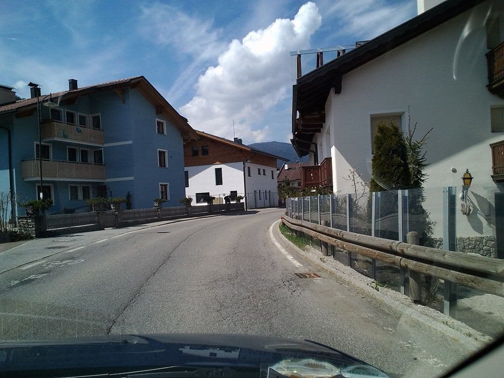 Street view near Apartments Ploner, Villabassa — © vrmap (CC BY-SA · Mapillary)
