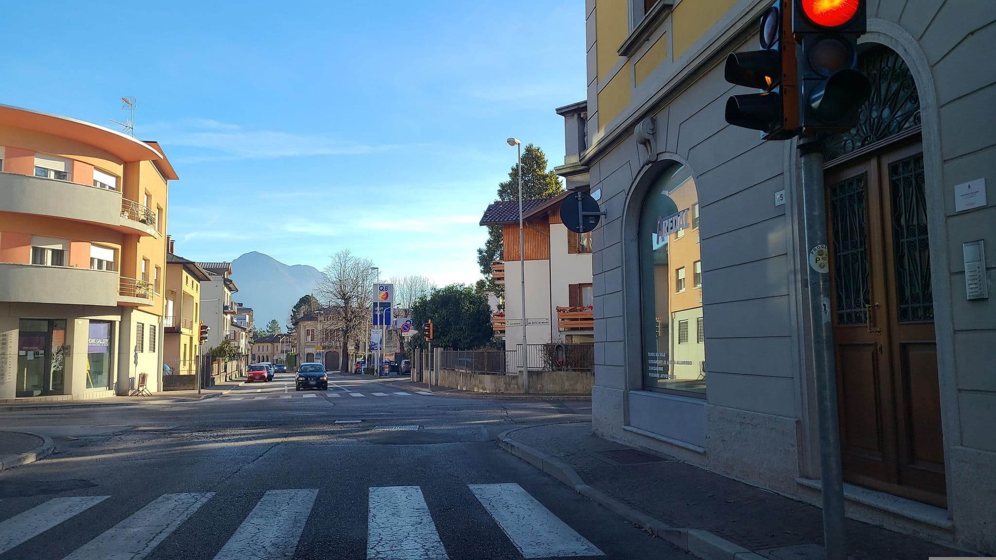 Street view near Pergola Rooms, Tolmezzo — © chrisbeddow (CC BY-SA · Mapillary)