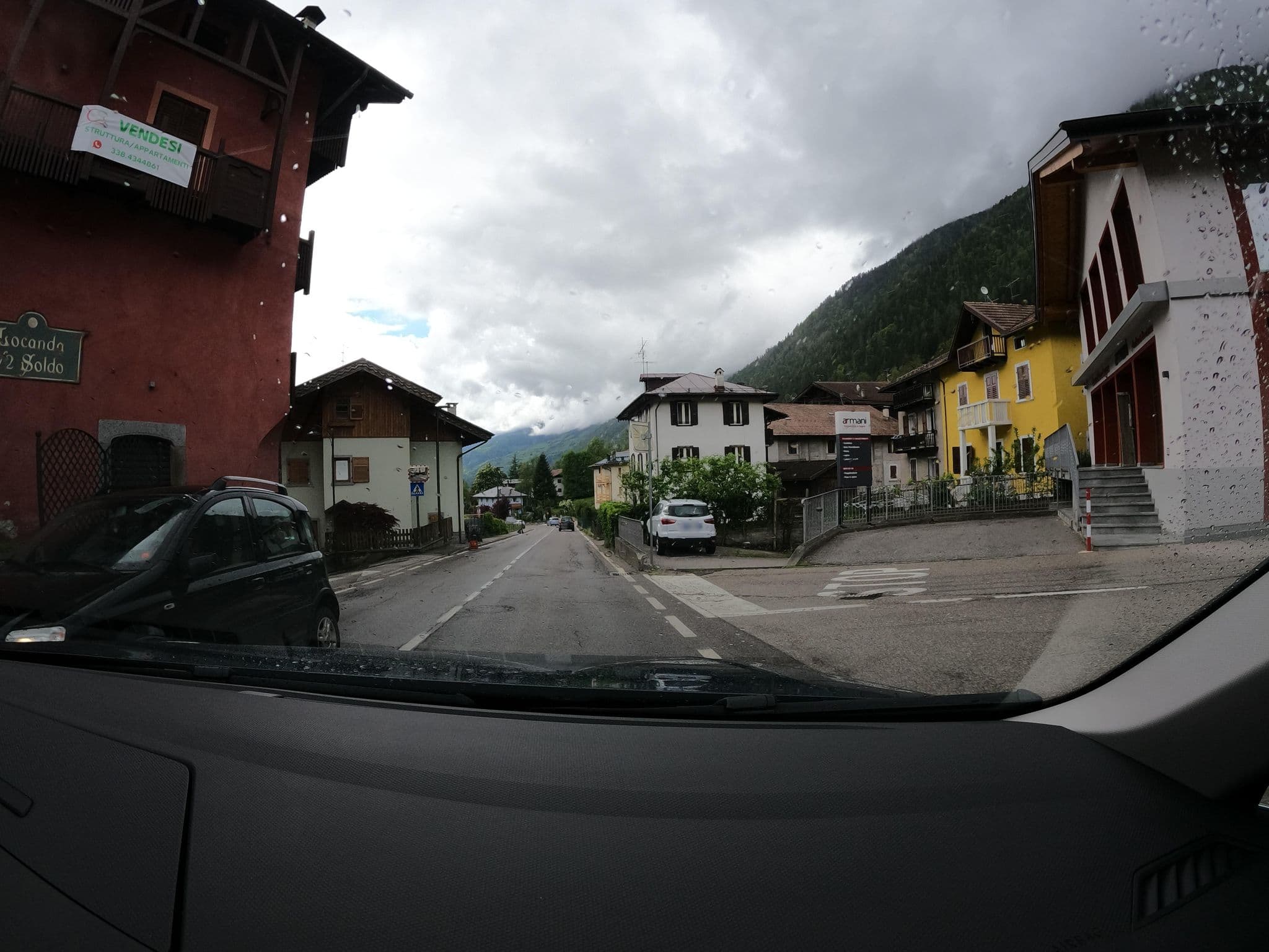 Street view near Mezzosoldo, Spiazzo — © borovac (CC BY-SA · Mapillary)