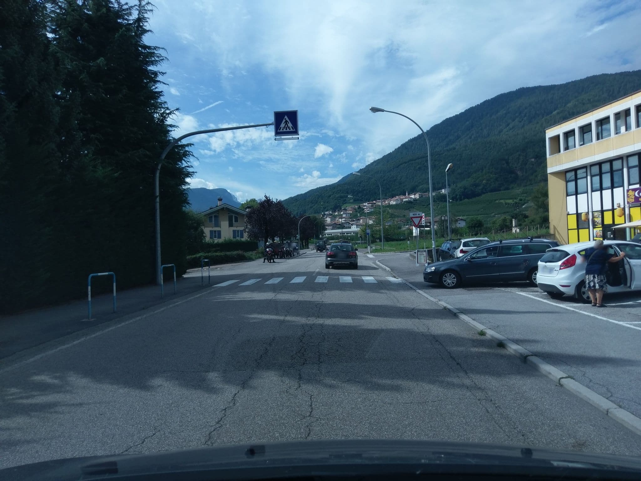 Street view near Villa Mirella, Cles — © bufonto (CC BY-SA · Mapillary)