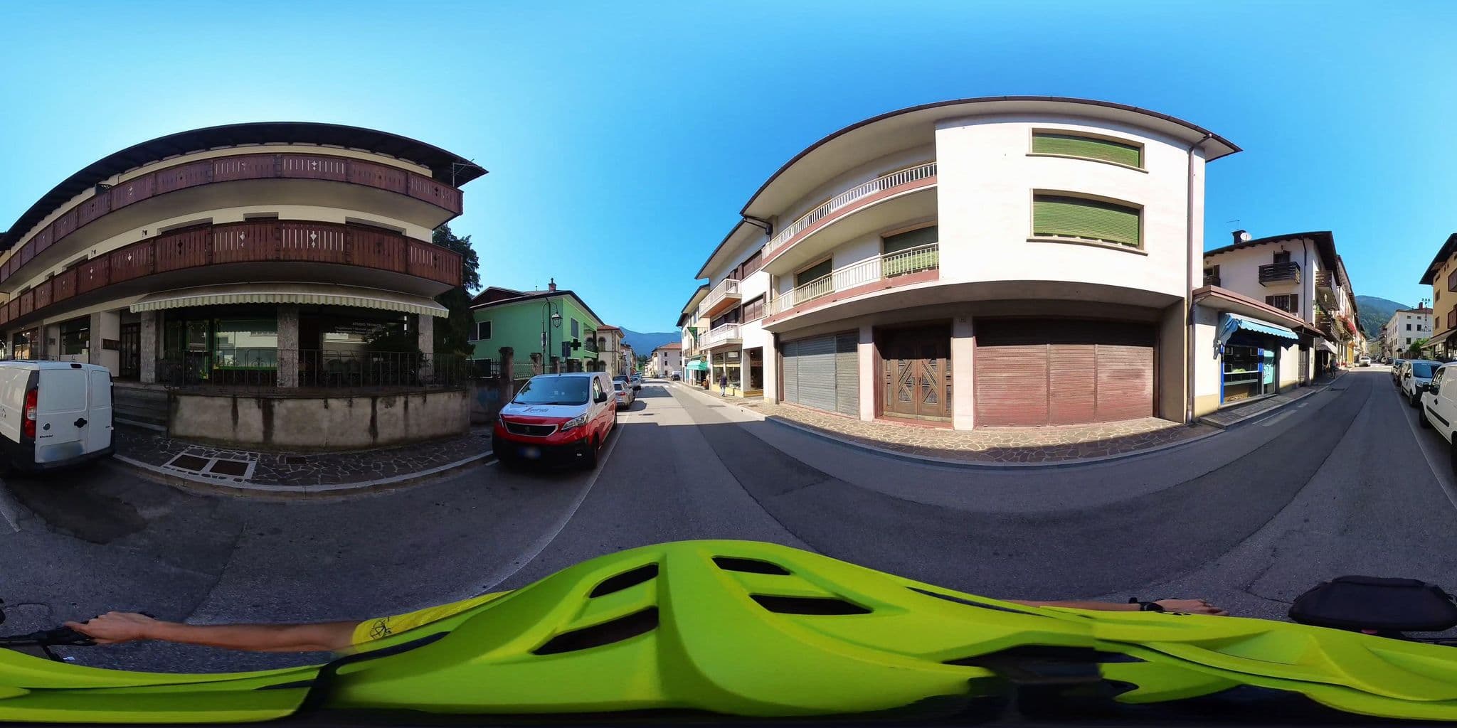 Street view near Albergo Italia, Paluzza — © borgofum (CC BY-SA · Mapillary)