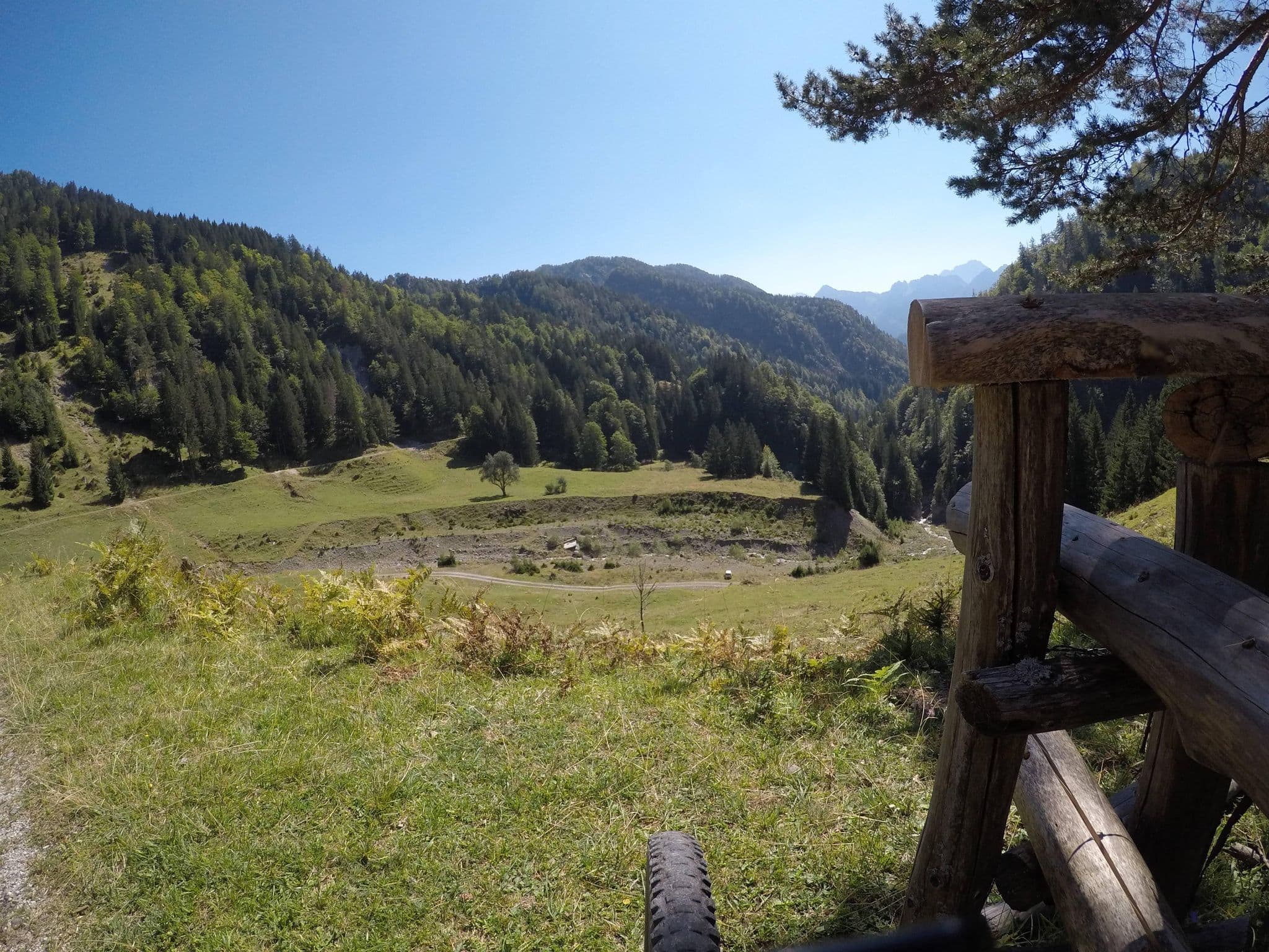 Street view near Rifugio forestale di Ciurciule, Pontebba — © borgofum (CC BY-SA · Mapillary)