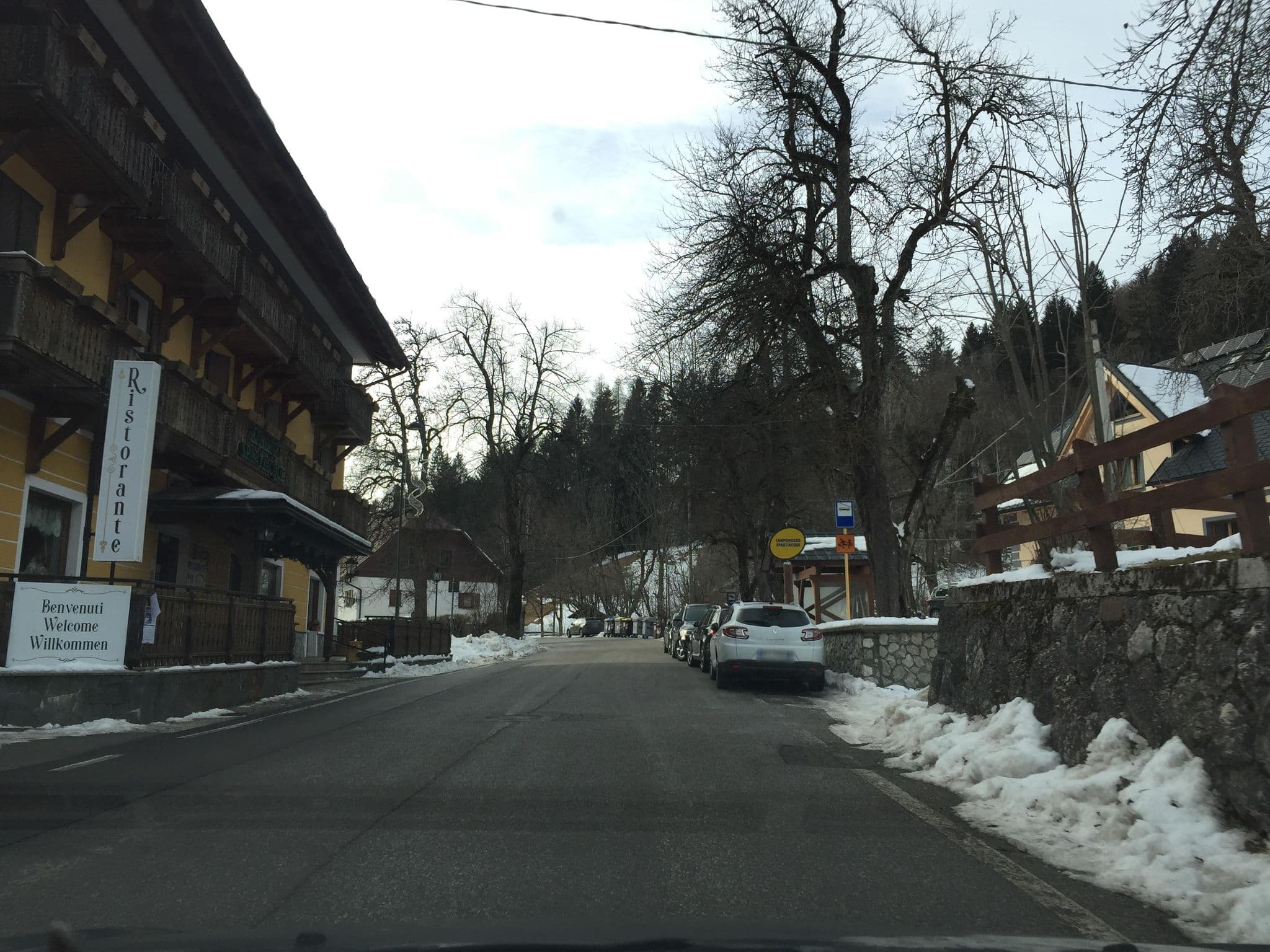 Street view near Hotel Spartiacque, Tarvisio — © igorzo (CC BY-SA · Mapillary)