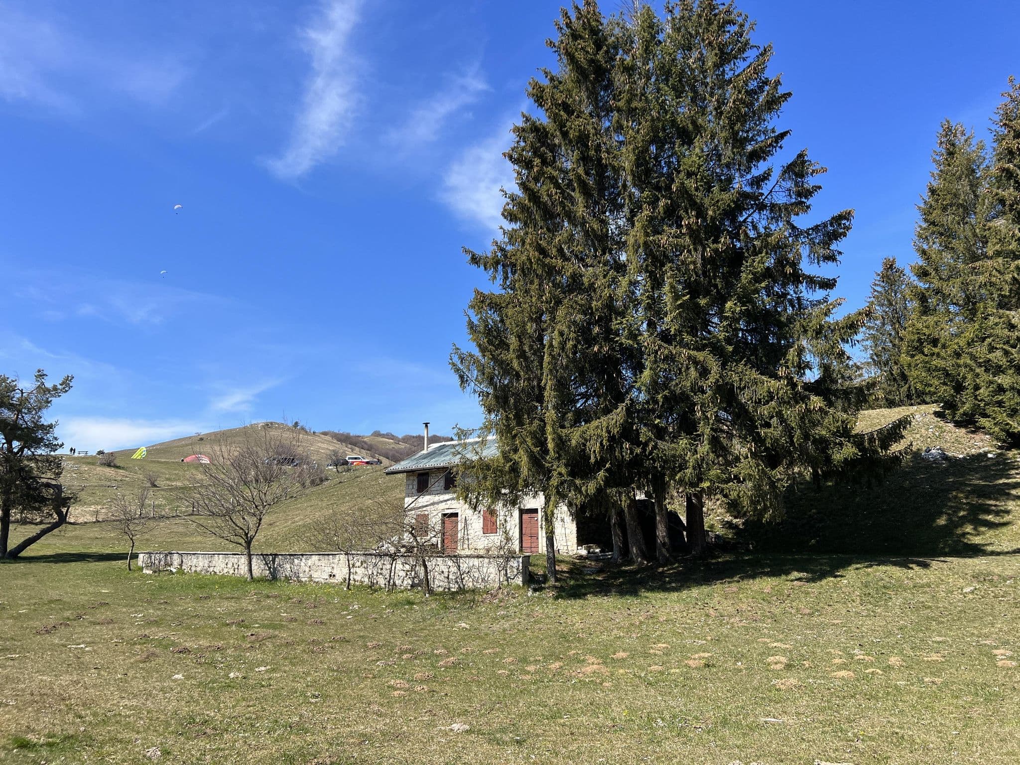 Street view near Casera Valinis, Meduno — © igorzo (CC BY-SA · Mapillary)