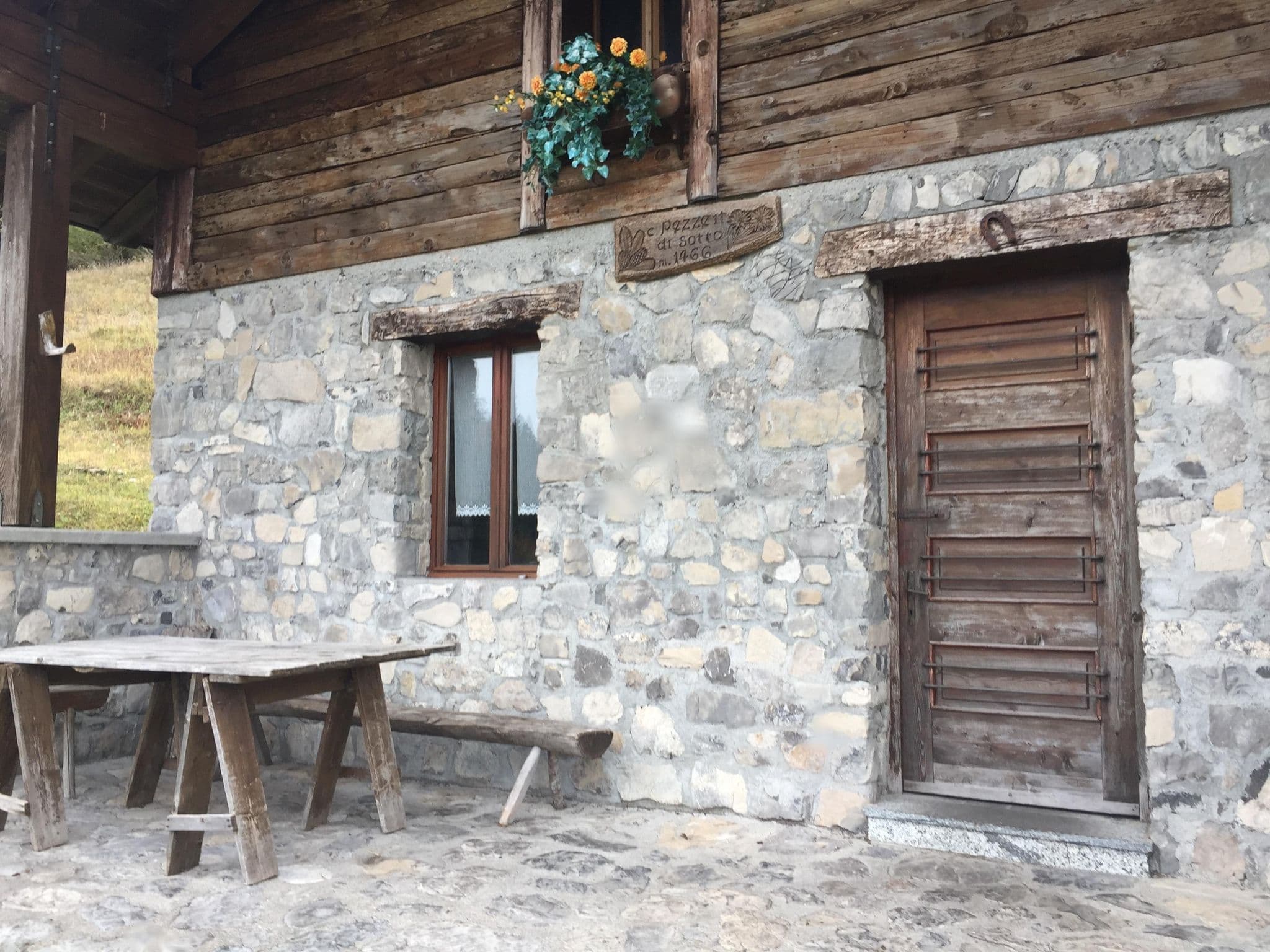 Street view near Malga Pezzeit di Sotto, Enemonzo-Quinis — © igorzo (CC BY-SA · Mapillary)