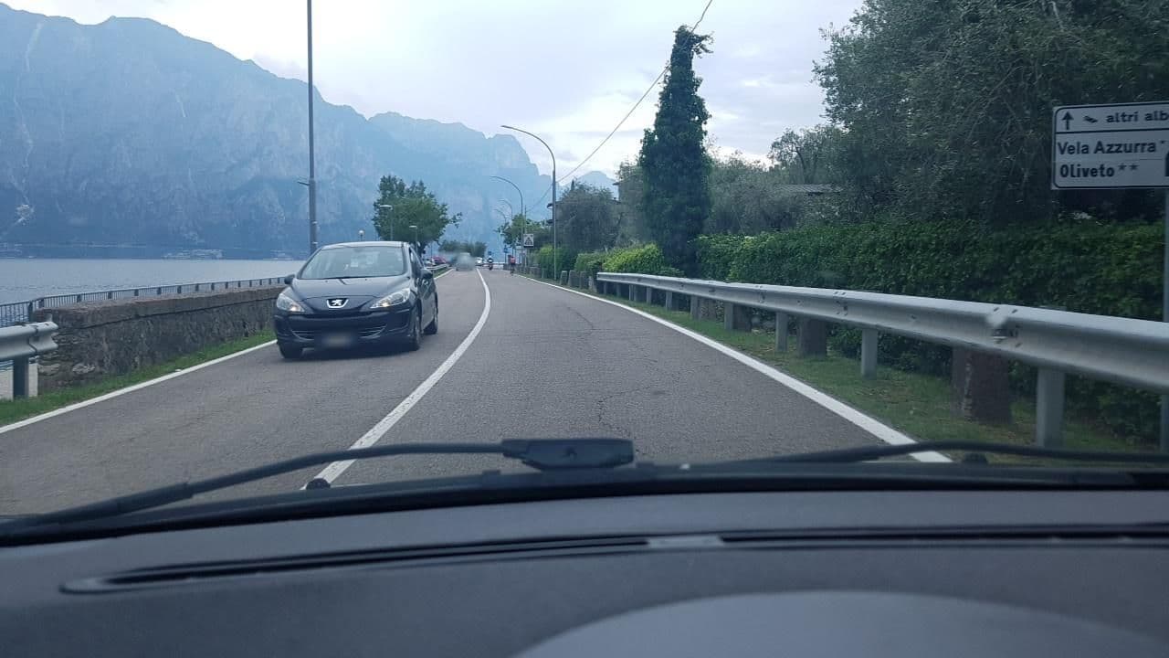 Street view near Camping Navene, Limone sul Garda — © mik007 (CC BY-SA · Mapillary)