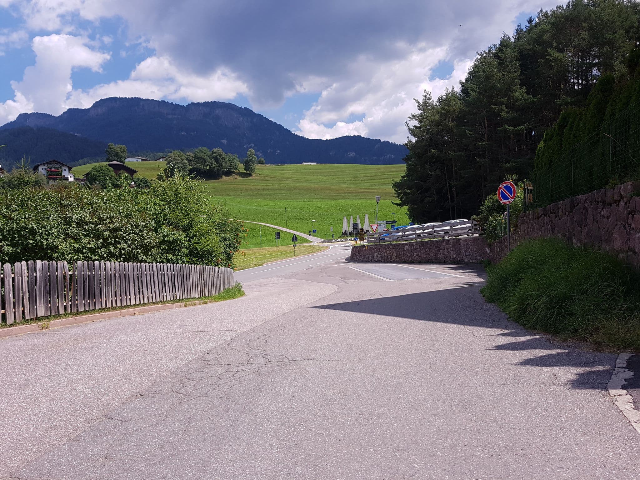 Street view near Haus Linde, Castelrotto — © houtari (CC BY-SA · Mapillary)
