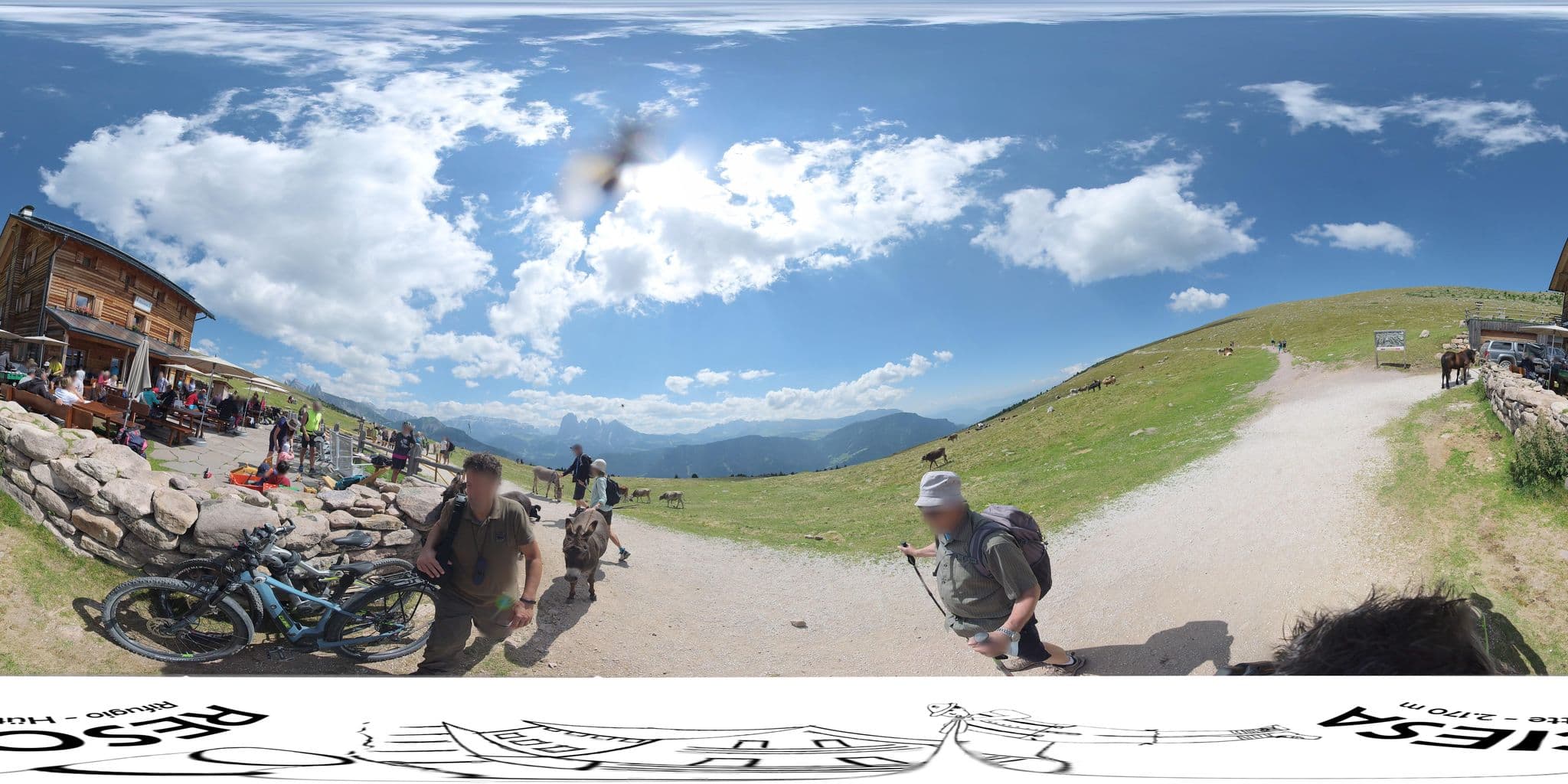 Street view near Utia Resciesa - Schutzhütte Raschötz - Rifugio Resciesa, Ortisei