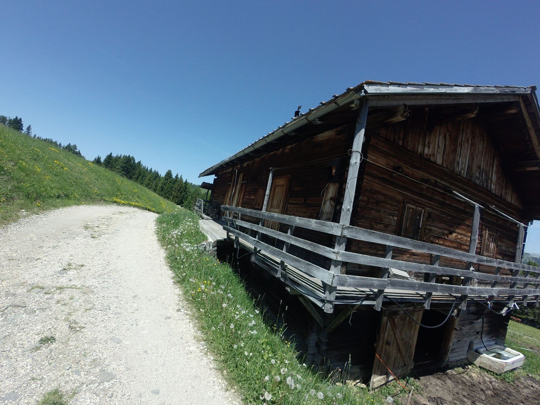 Street view near Lanzin Alm - Malga Lanzin, Ortisei