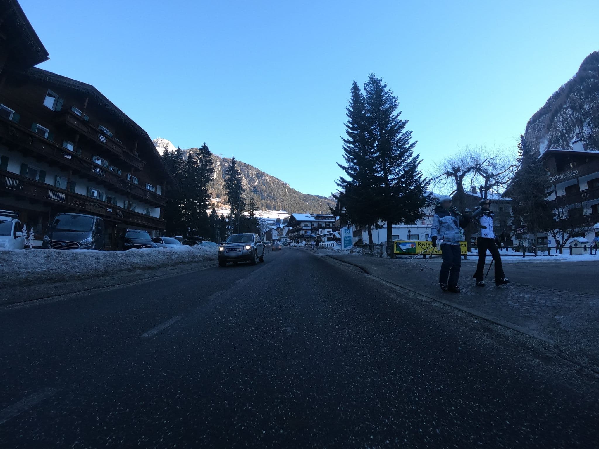 Street view near Hotel Garni Defrancesco B&B, Canazei