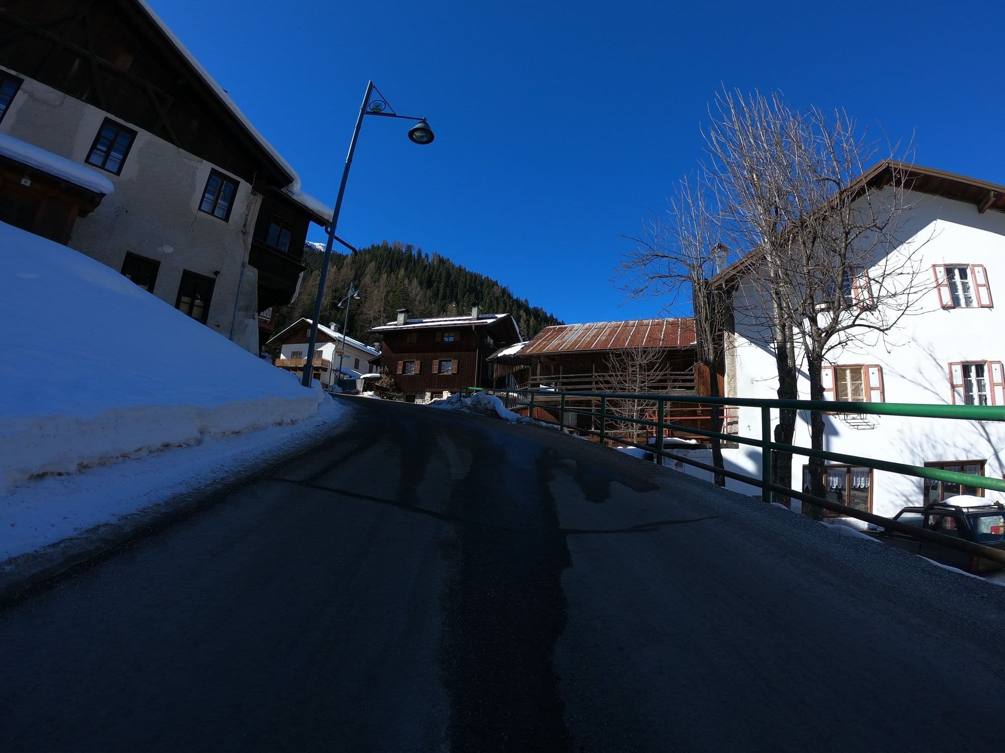Street view near Albergo Majorka, Canazei