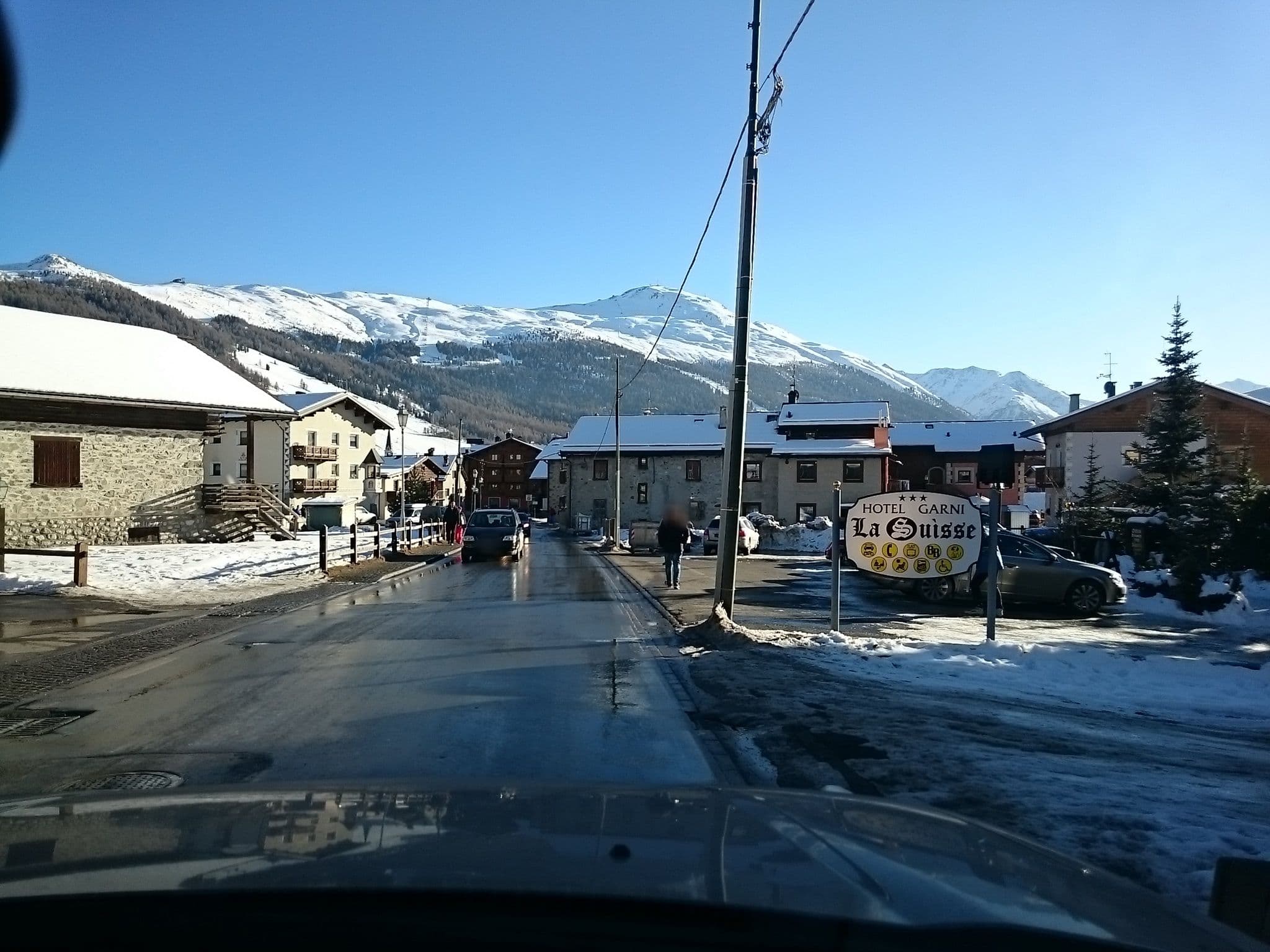 Street view near Chalet La Leur, Livigno — © voschix (CC BY-SA · Mapillary)