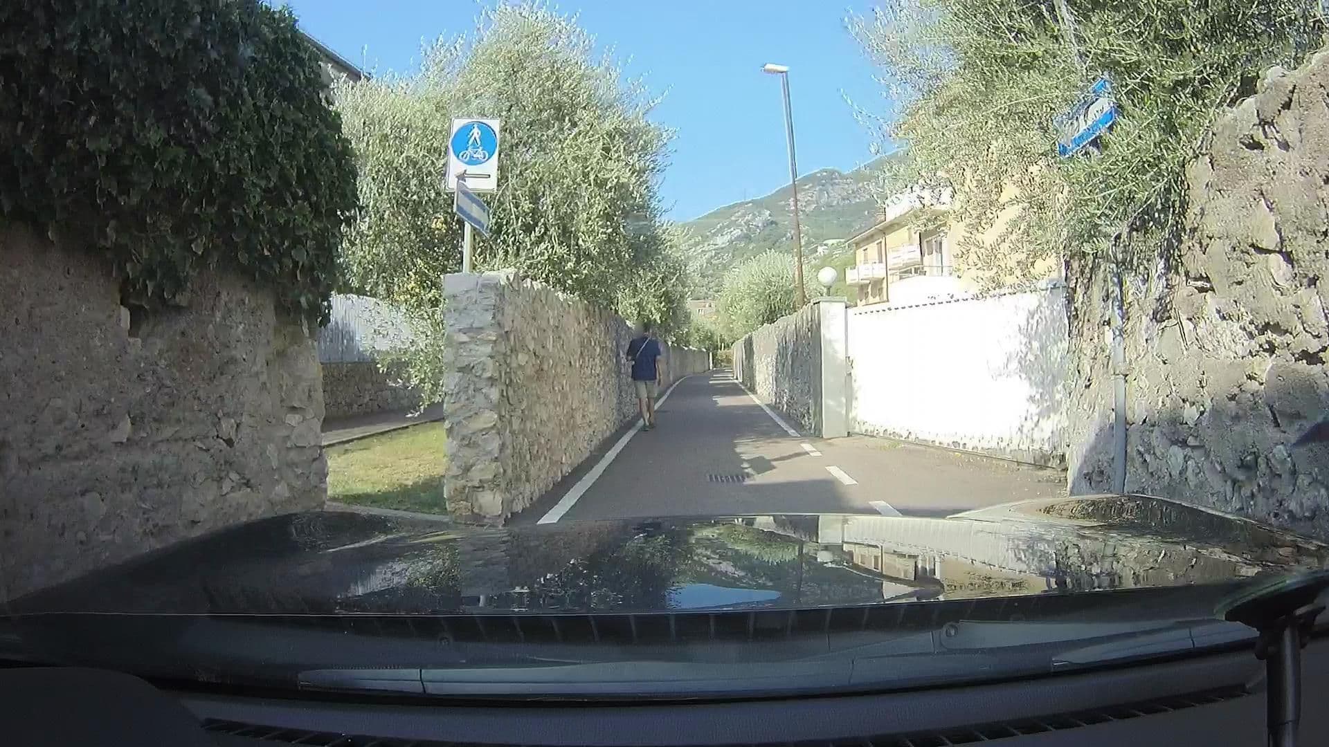 Street view near Hotel Ventus, Nago-Torbole — © joachim_mueller (CC BY-SA · Mapillary)