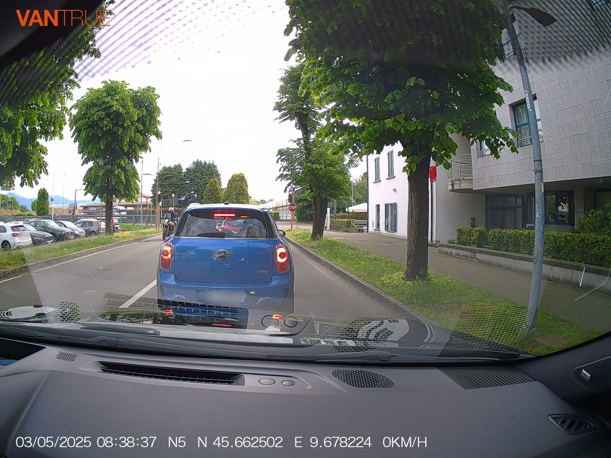 Street view near Hotel Cascata, Azzano San Paolo — © renaultgt (CC BY-SA · Mapillary)
