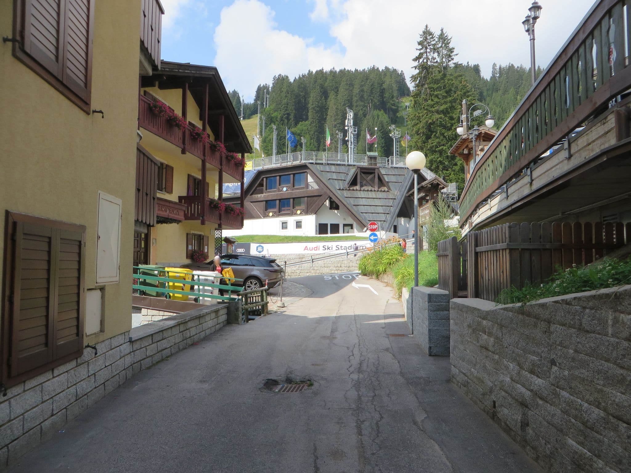 Street view near Hotel Diana, Pinzolo