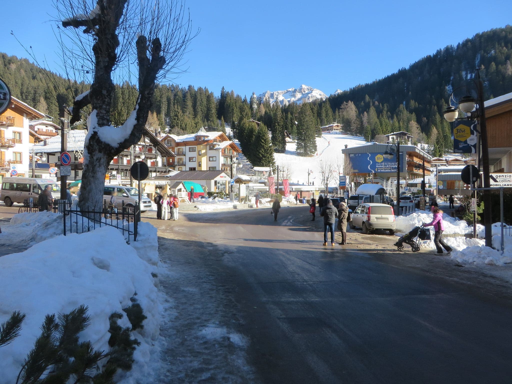 Street view near Arnica, Pinzolo