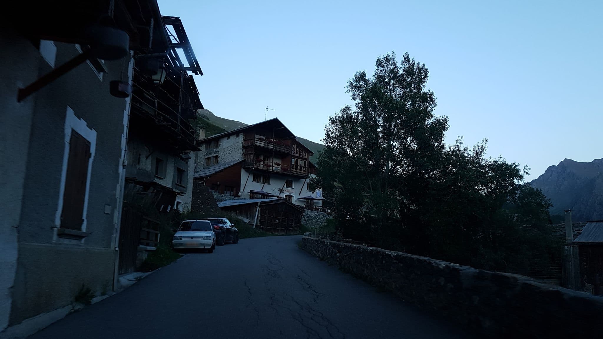 Street view near Les Châlets du Villard, Torre Pellice — © ale_zena_it (CC BY-SA · Mapillary)