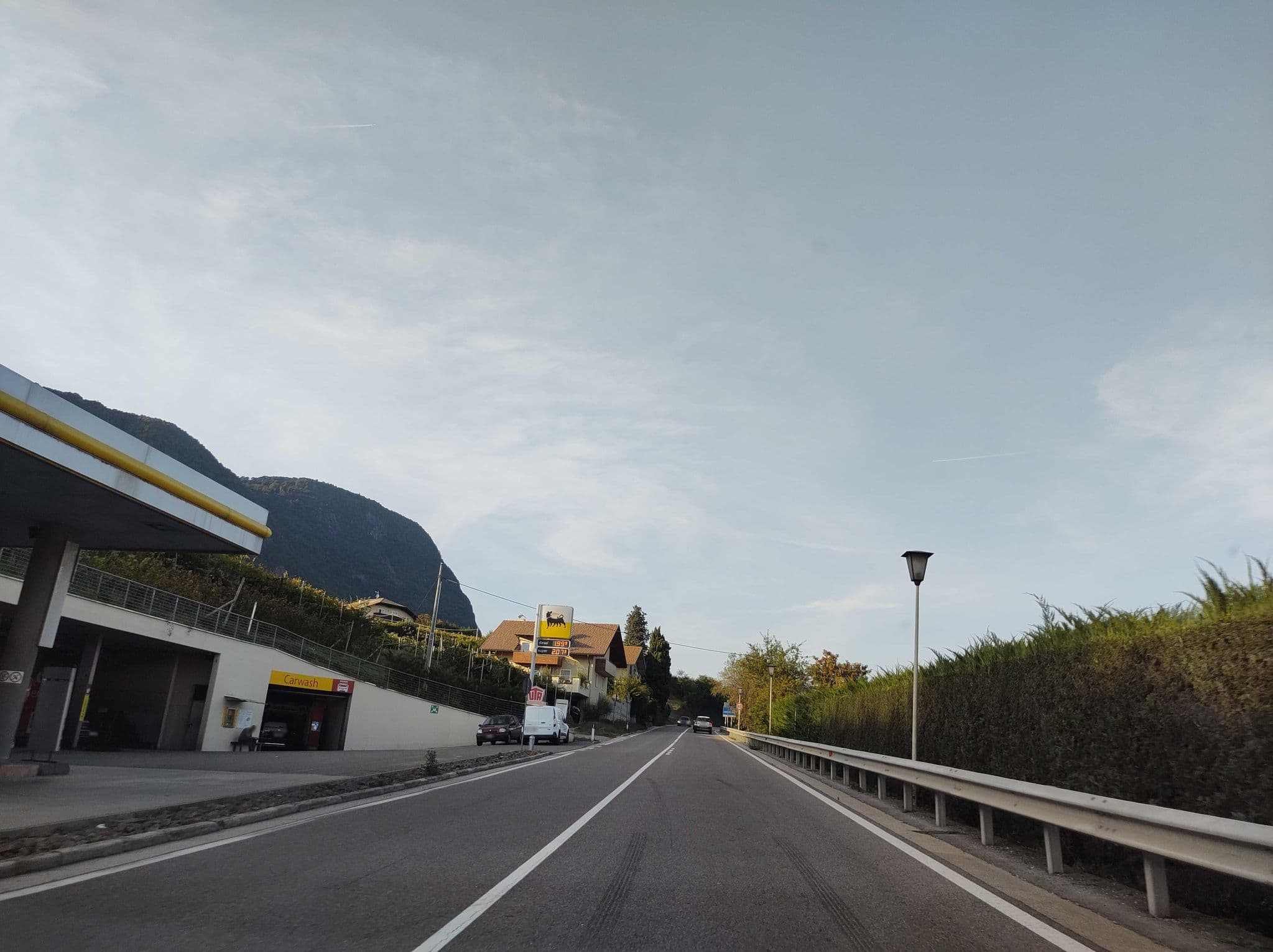 Street view near Hotel Weingarten, Caldaro sulla Strada del Vino — © thetornado76 (CC BY-SA · Mapillary)