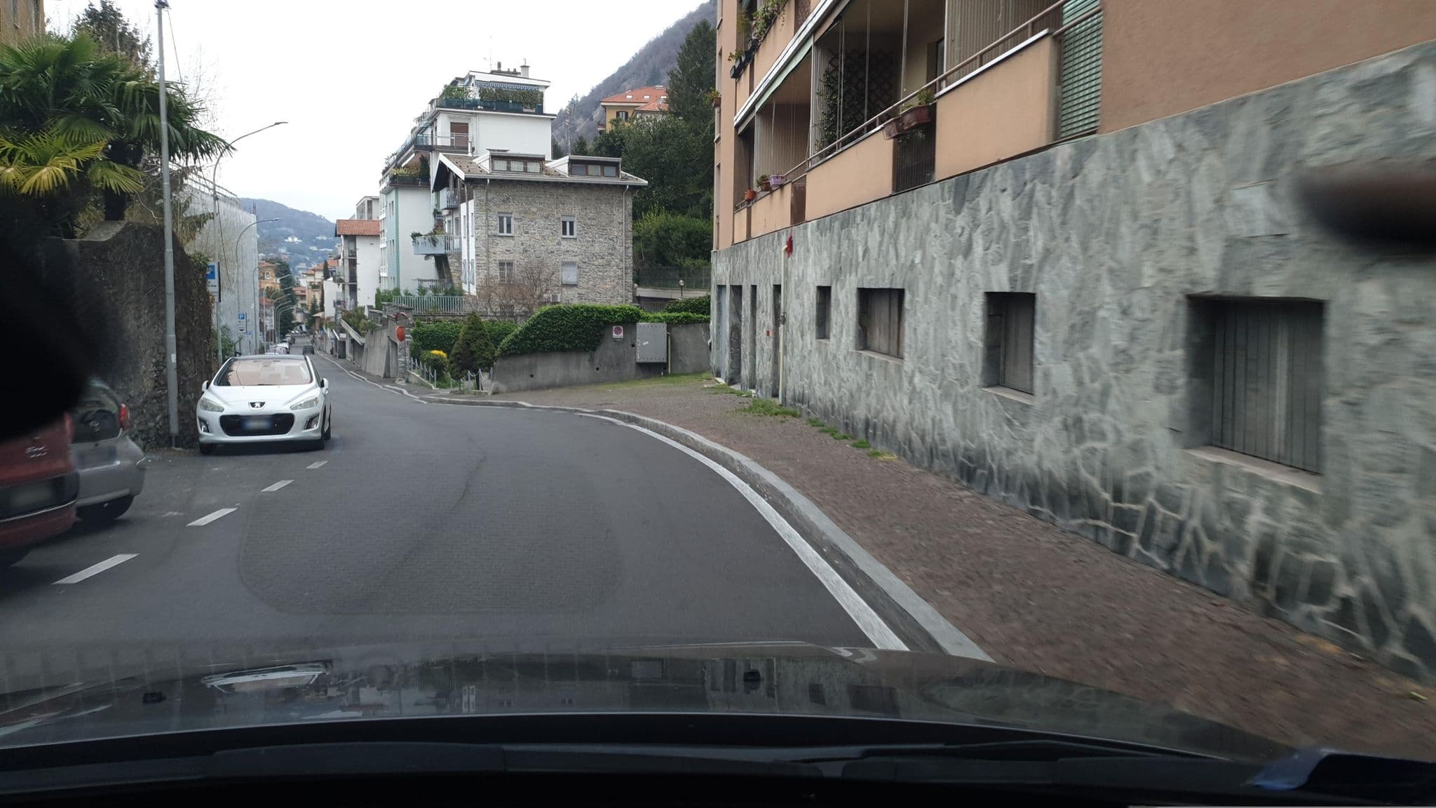 Street view near Happy Days Como, Como — © yannakis (CC BY-SA · Mapillary)