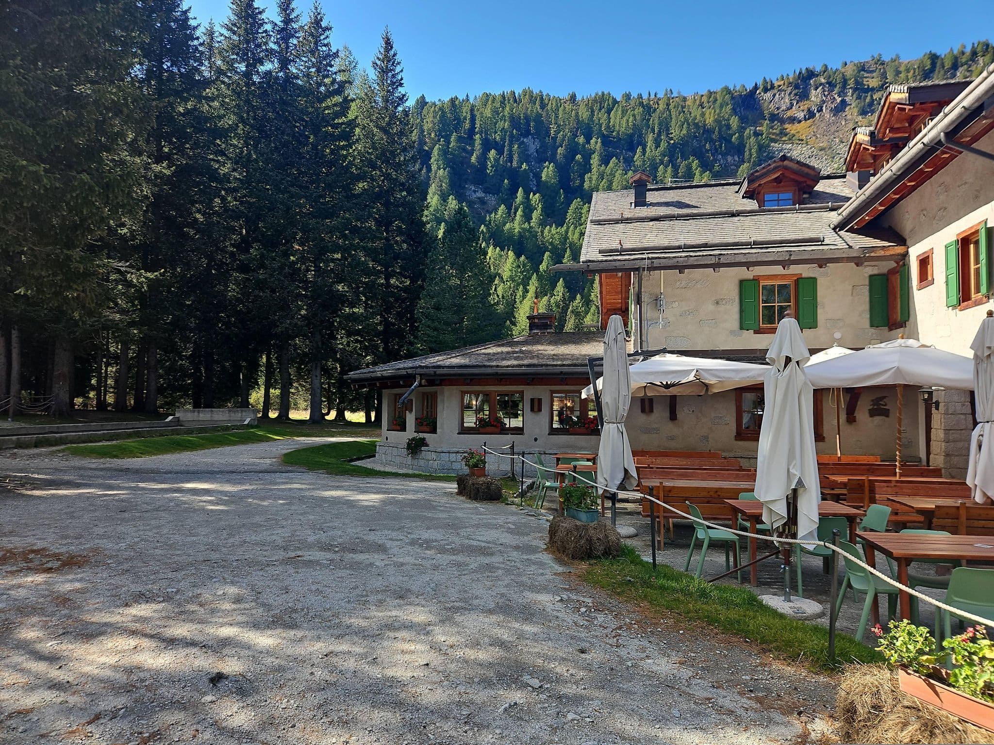 Street view near Rifugio Lago di Nambino, Pinzolo